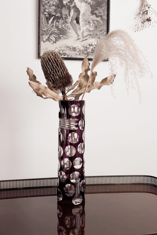 Vintage Bleikristall Vase – handgeschliffen in Amethyst (70s) theplaincircle vintage