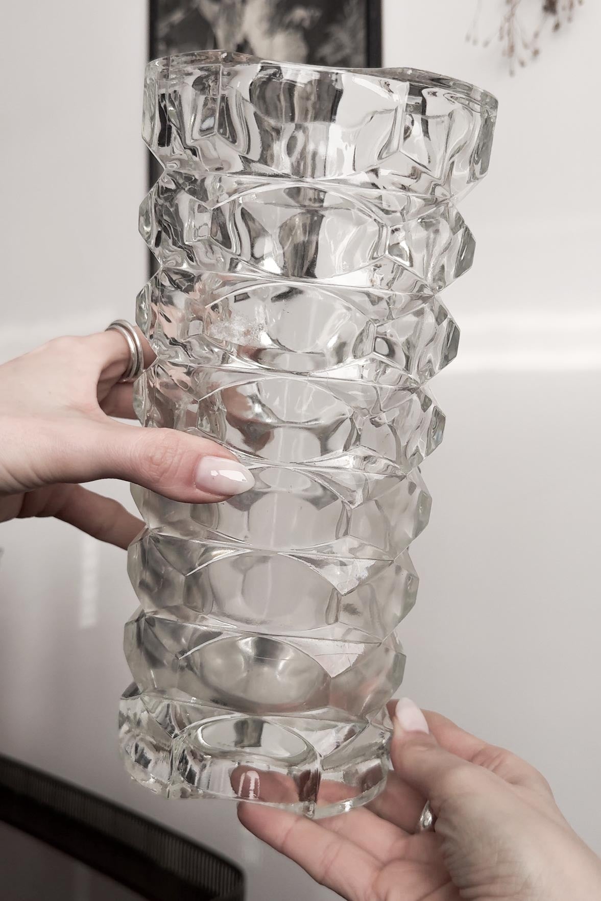 Vintage Glasvasen – Strukturierte Einzelstücke theplaincircle vintage
