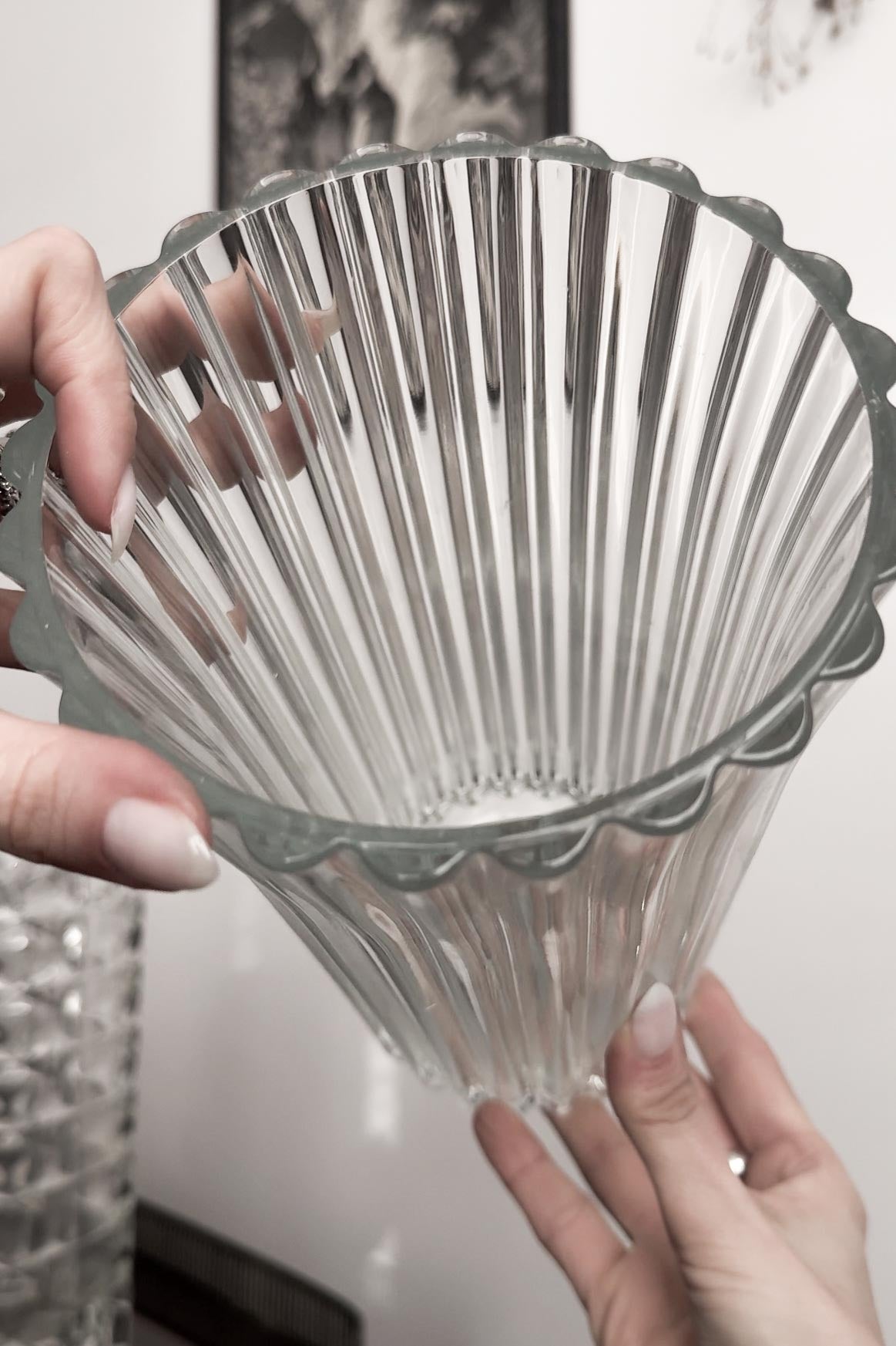 Vintage Glasvasen – Strukturierte Einzelstücke theplaincircle vintage