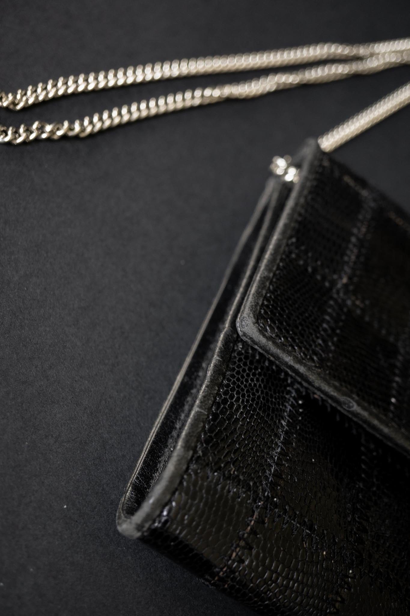 Vintage Clutch aus Kroko-Leder mit Kette