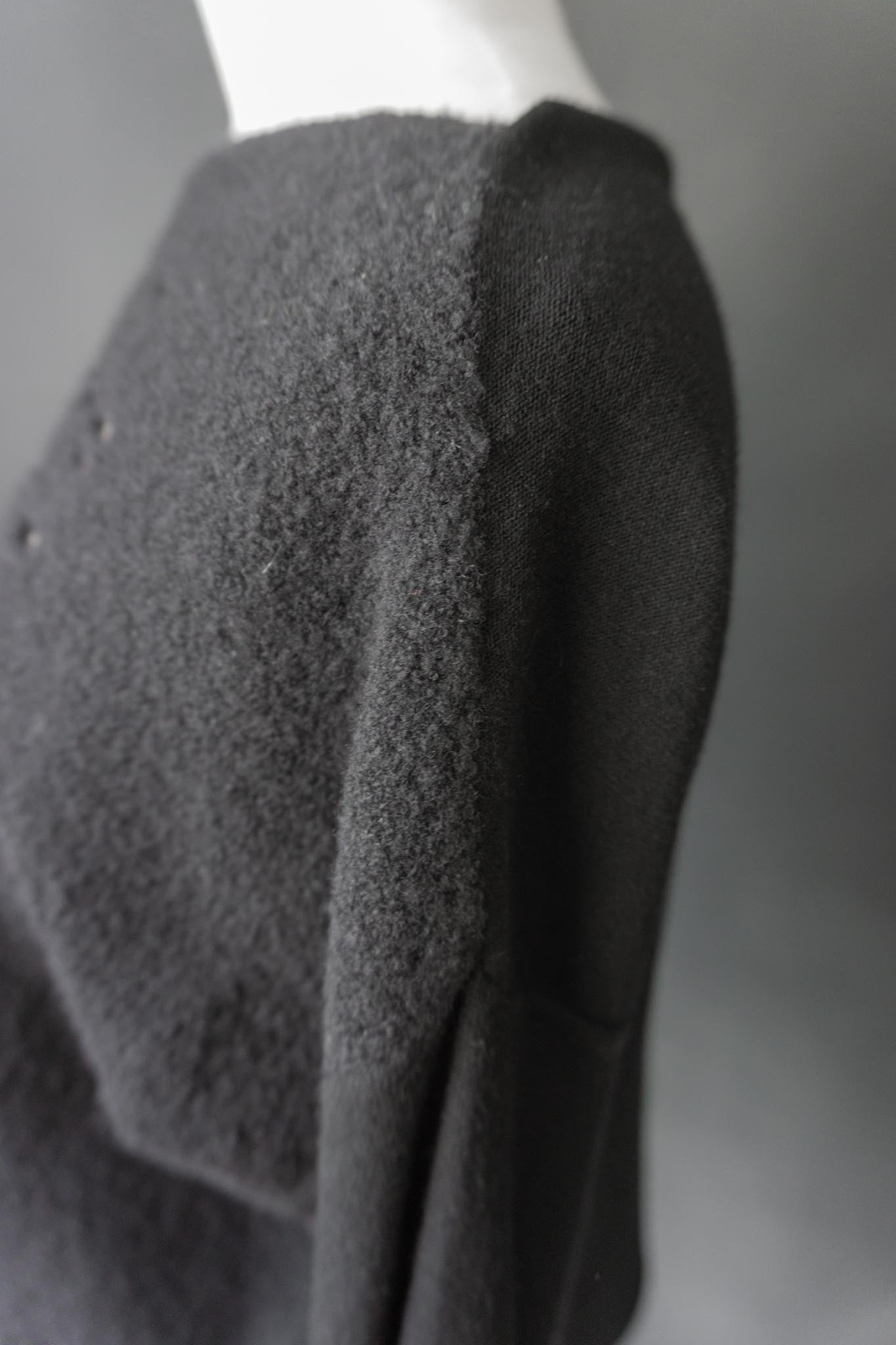 Schwarzer Vintage Strickpullover von Sarah Pacini mit Batwing-Schnitt und Spinnennetz-Details