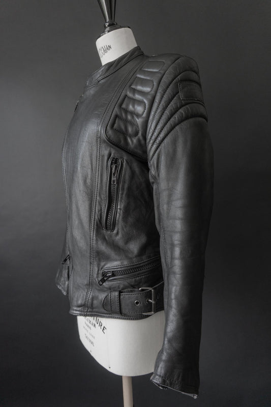 Schwarze 80s Vintage Biker-Lederjacke aus weichem Echtleder mit Protektoren