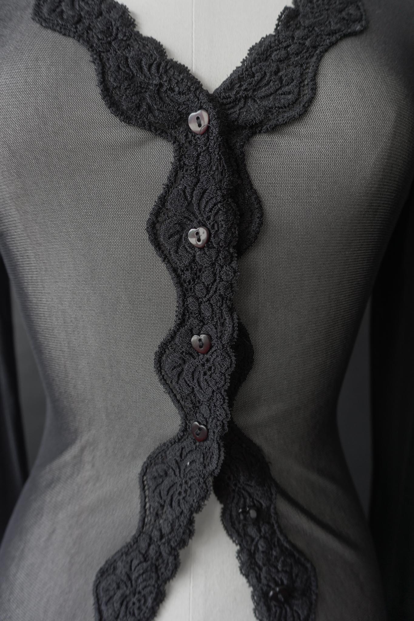 Schwarzer Vintage Mesh-Cardigan mit Spitzenkante, Knopfleiste & tailliertem Schnitt