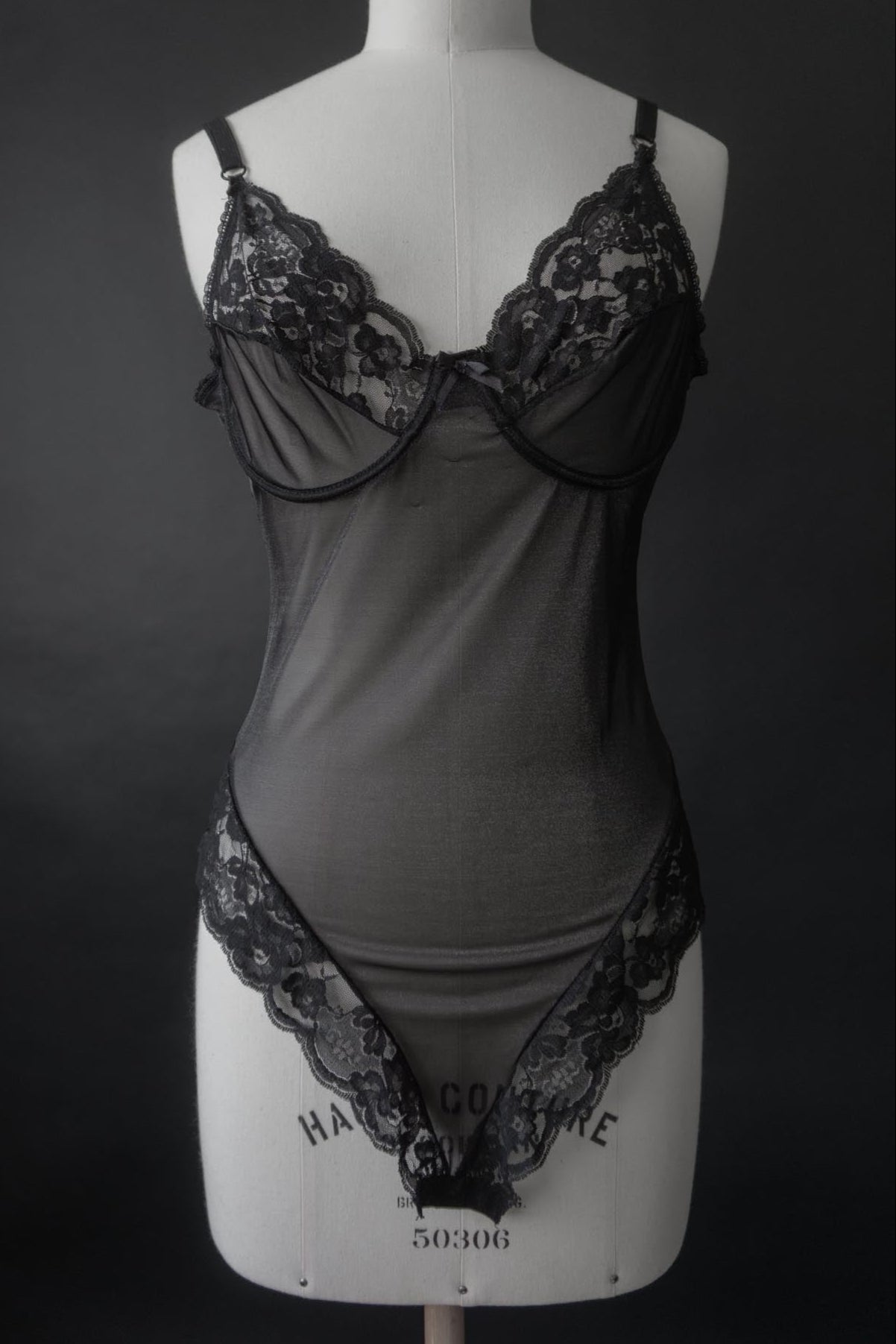 Schwarzer 80s Vintage Body, transparent mit Spitze & Bügeln, Druckknopf-Verschluss