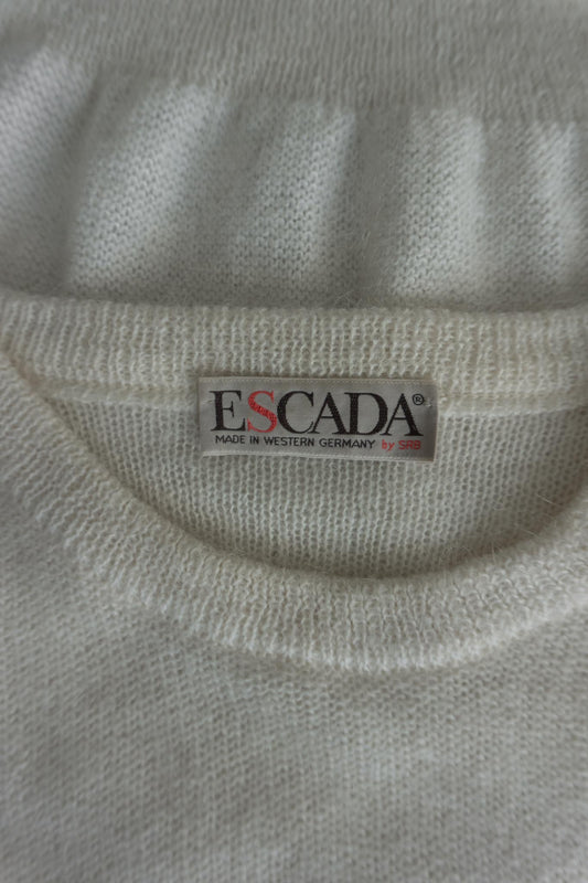 Weißer Escada Mohairpullover aus den 80s, Mohairstrick mit Stickerei & Puffärmeln