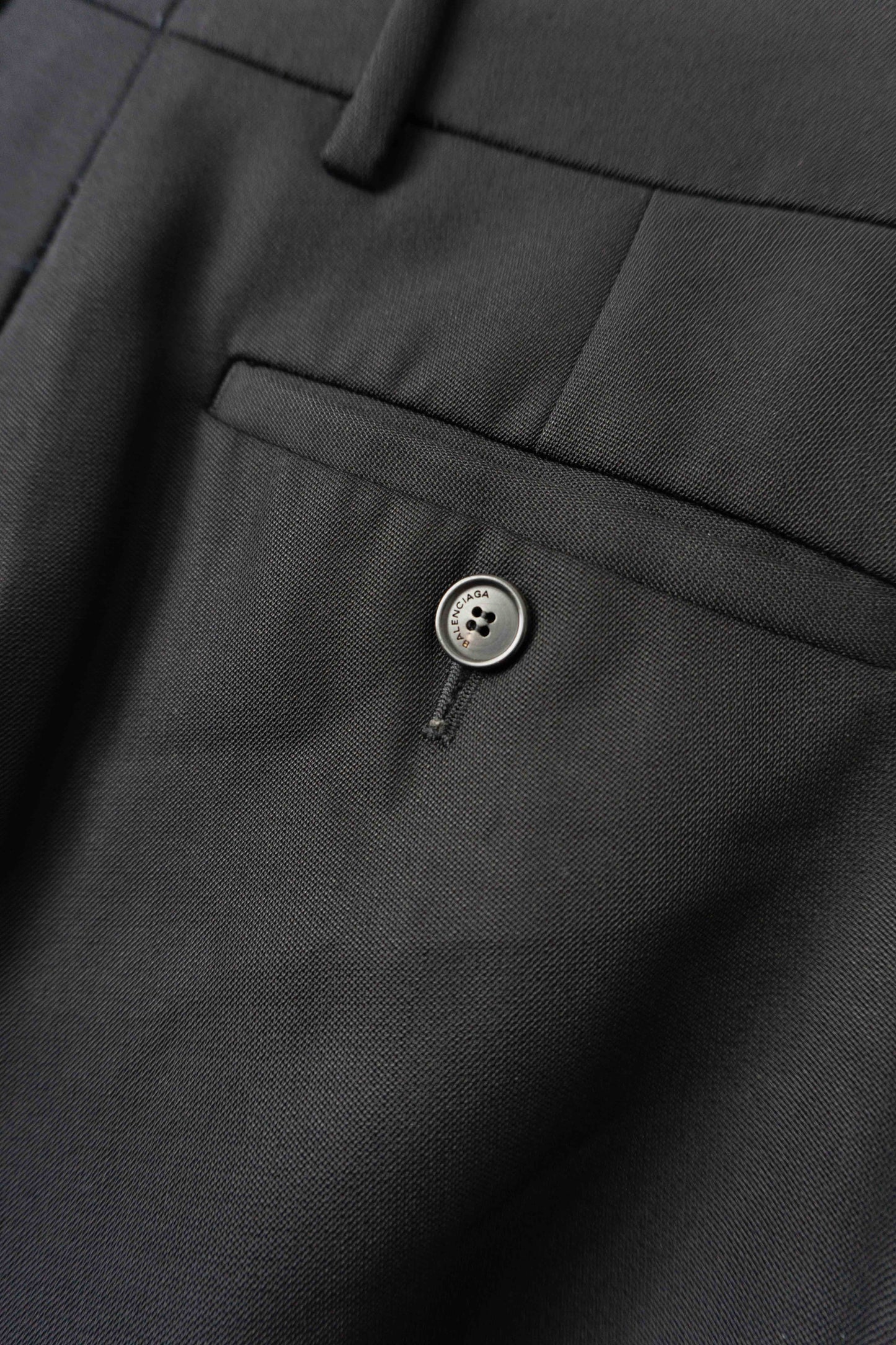 Balenciaga Archetype Hose – Schwarze Tapered Pants, XS theplaincircle vintage