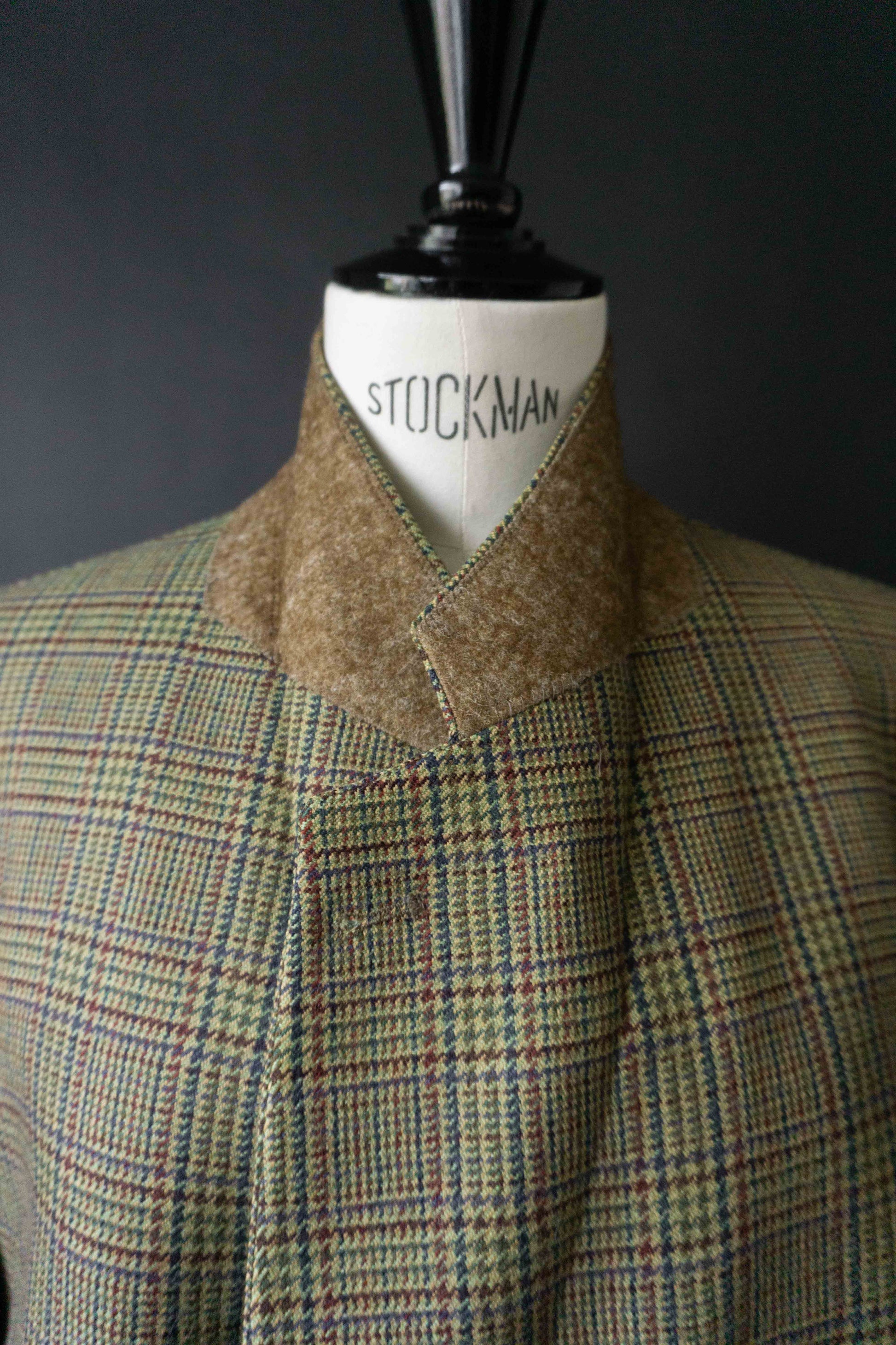 Karl Lagerfeld Paris Vintage Wollblazer im Glencheck Muster mit Ellbogen-Patches