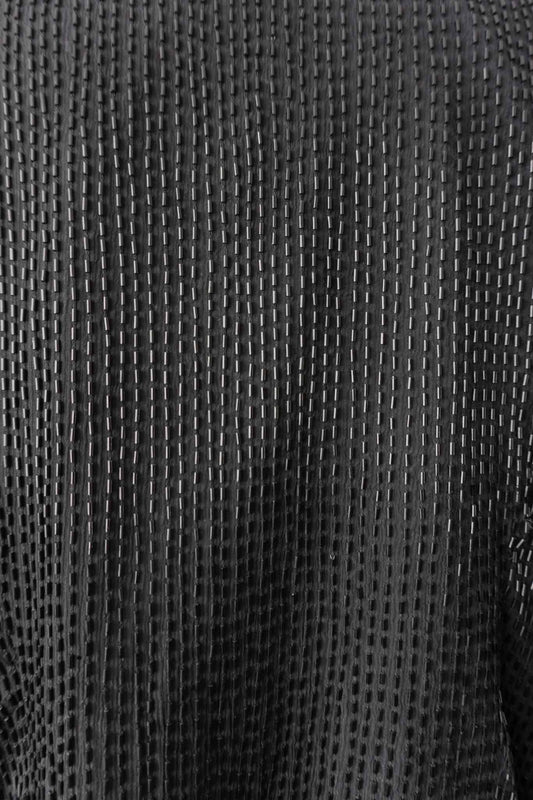 Schwarze Vintage-Paillettenjacke aus 100 % Seide mit Allover-Beading aus den 80ern – nachhaltige Vintage Mode von theplaincircle vintage