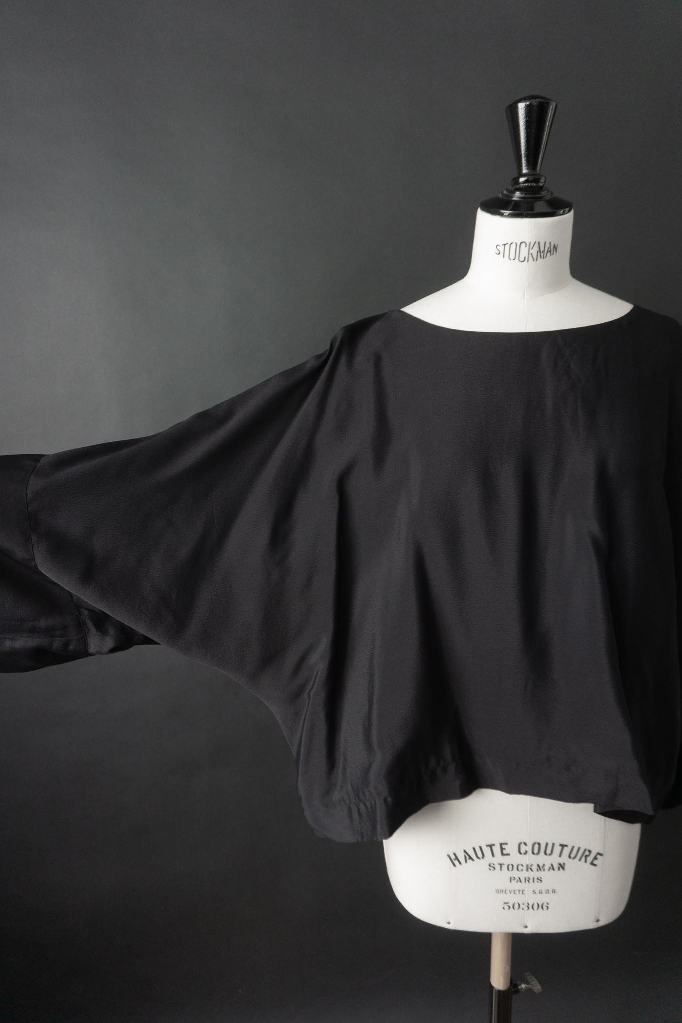 Avantgarde Bluse aus Viskose in Midnight, L–XL
