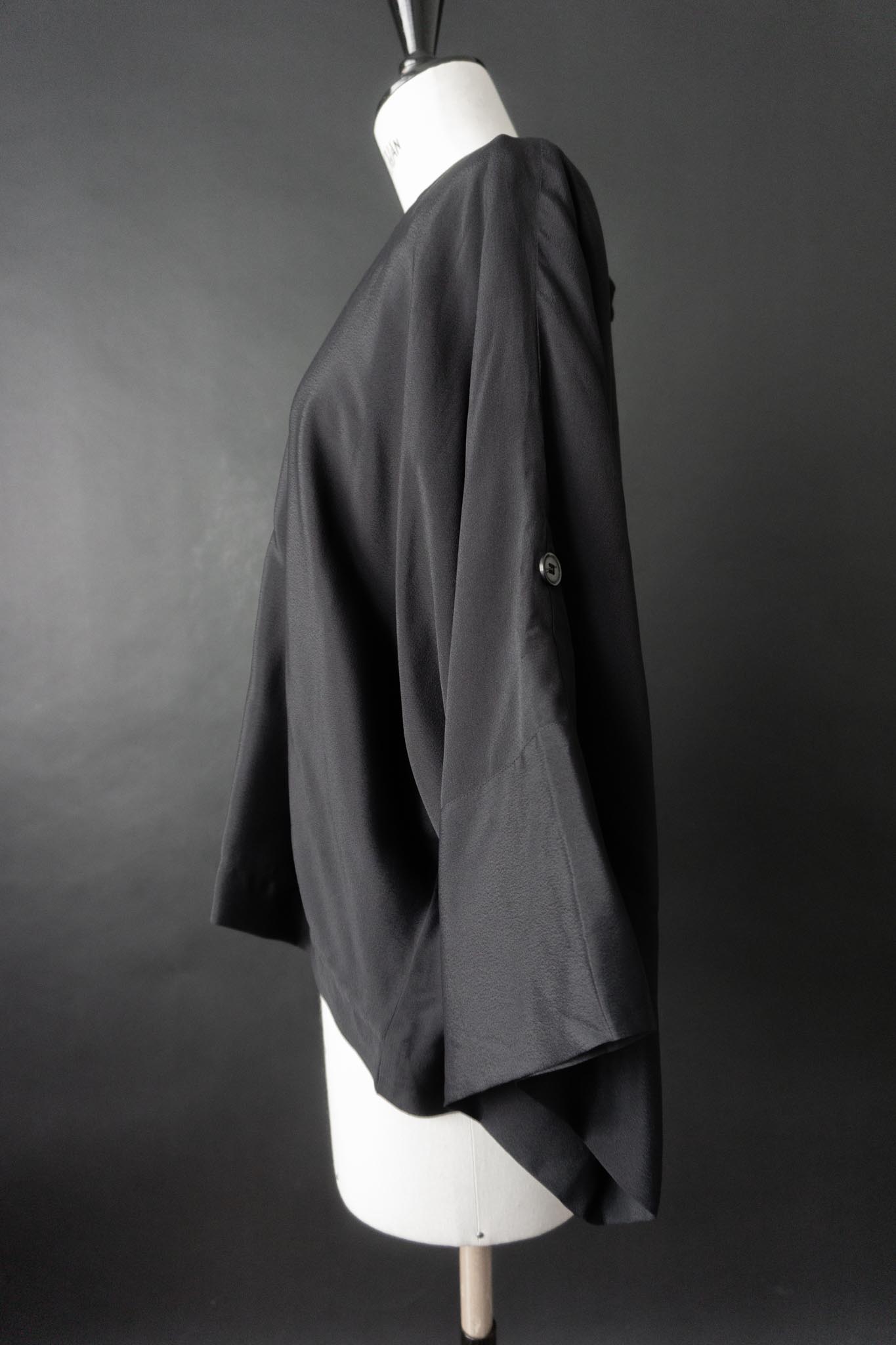 Avantgarde Bluse aus Viskose in Midnight, L–XL