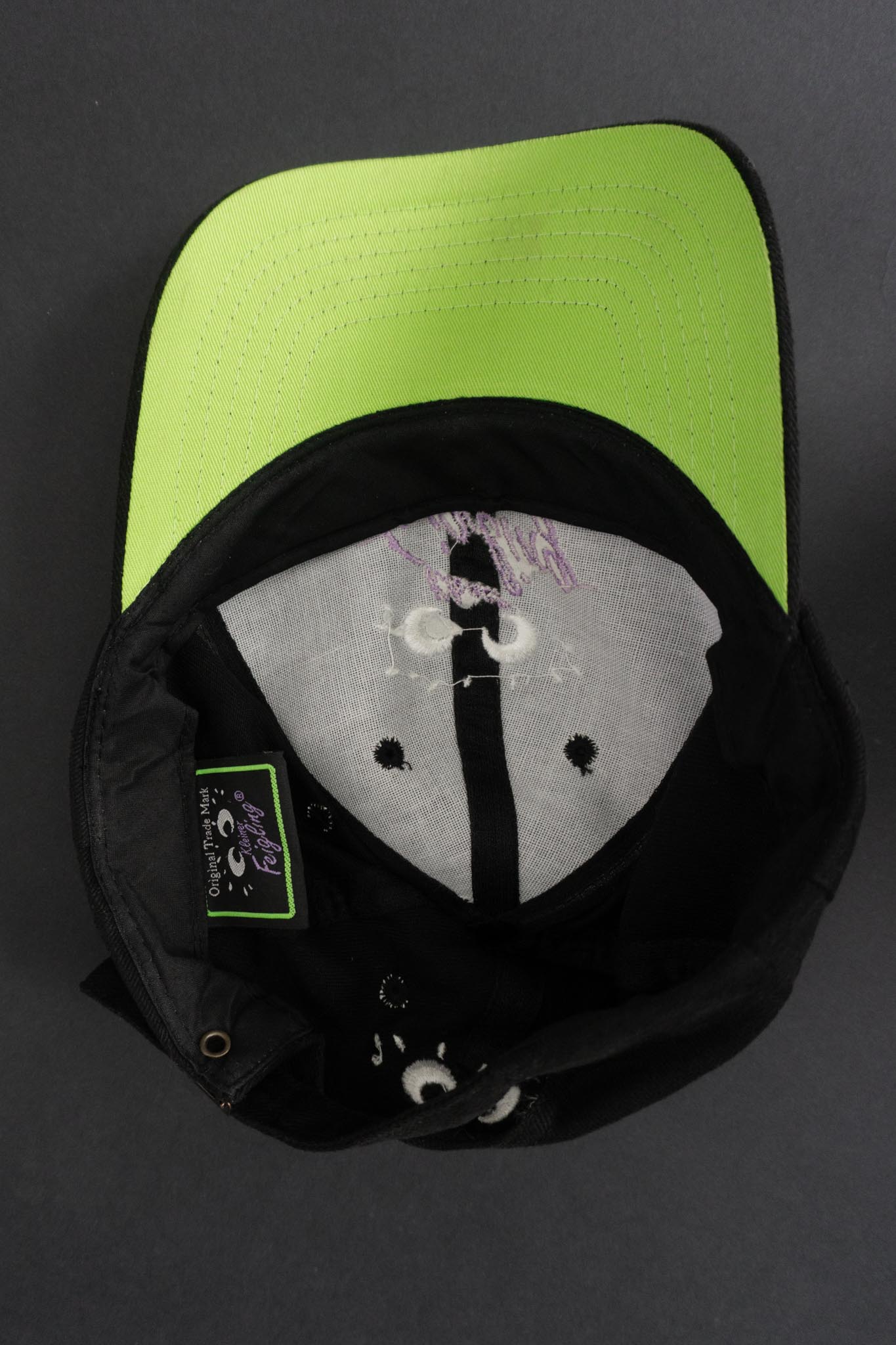Vintage Kleiner Feigling Cap mit Secret Pocket – schwarze Baseballkappe