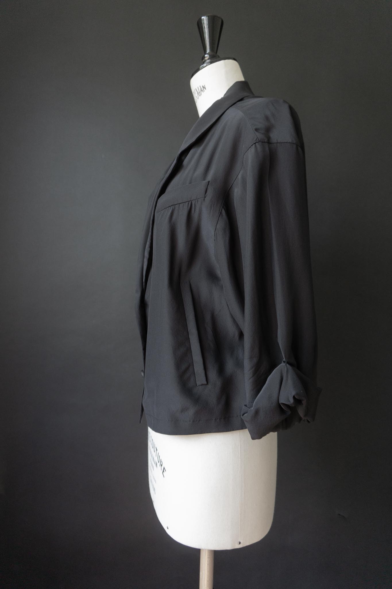 Vintage Prada Blusen Blazer aus reiner Seide, M–L