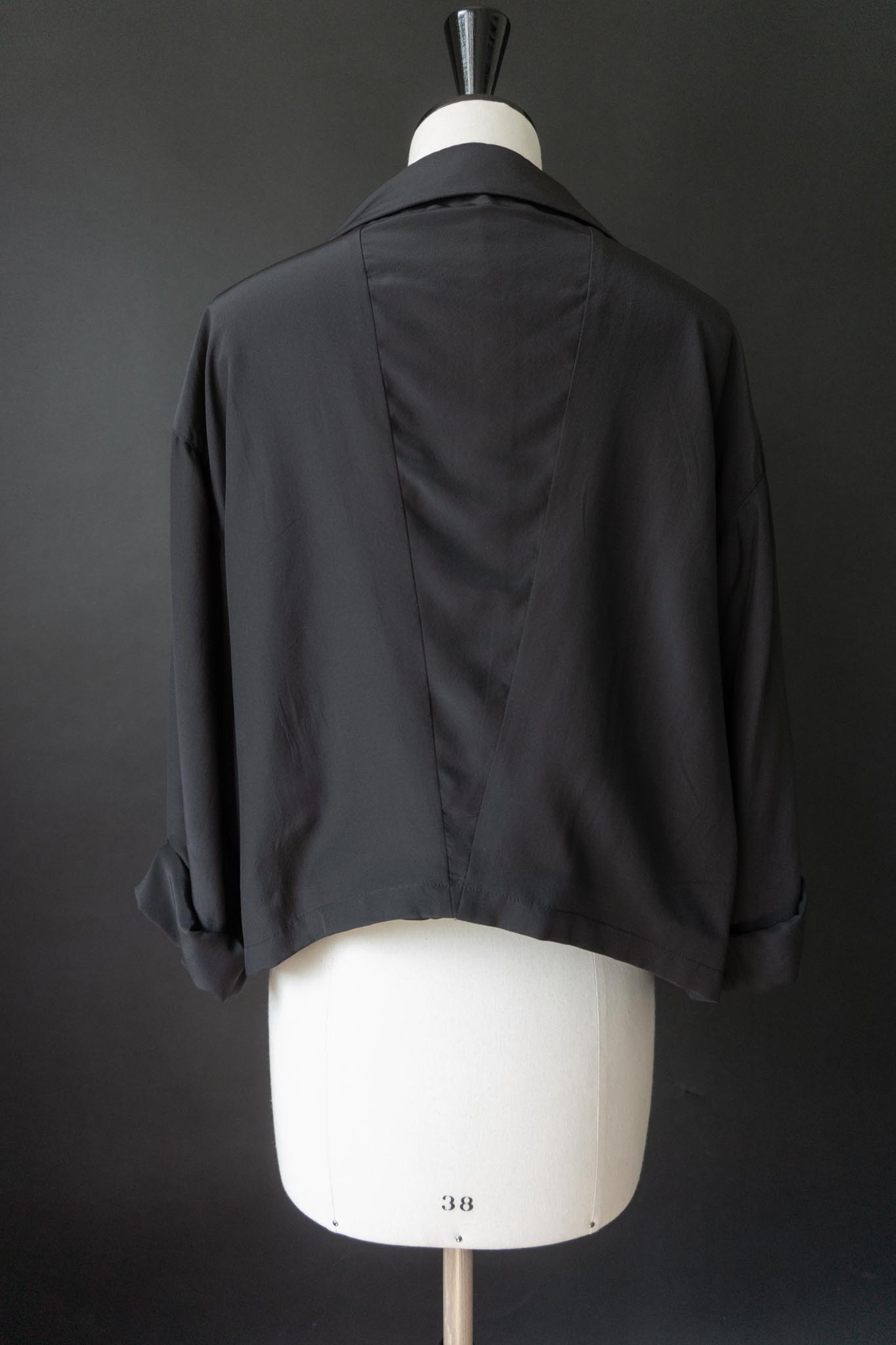 Vintage Prada Blusen Blazer aus reiner Seide, M–L