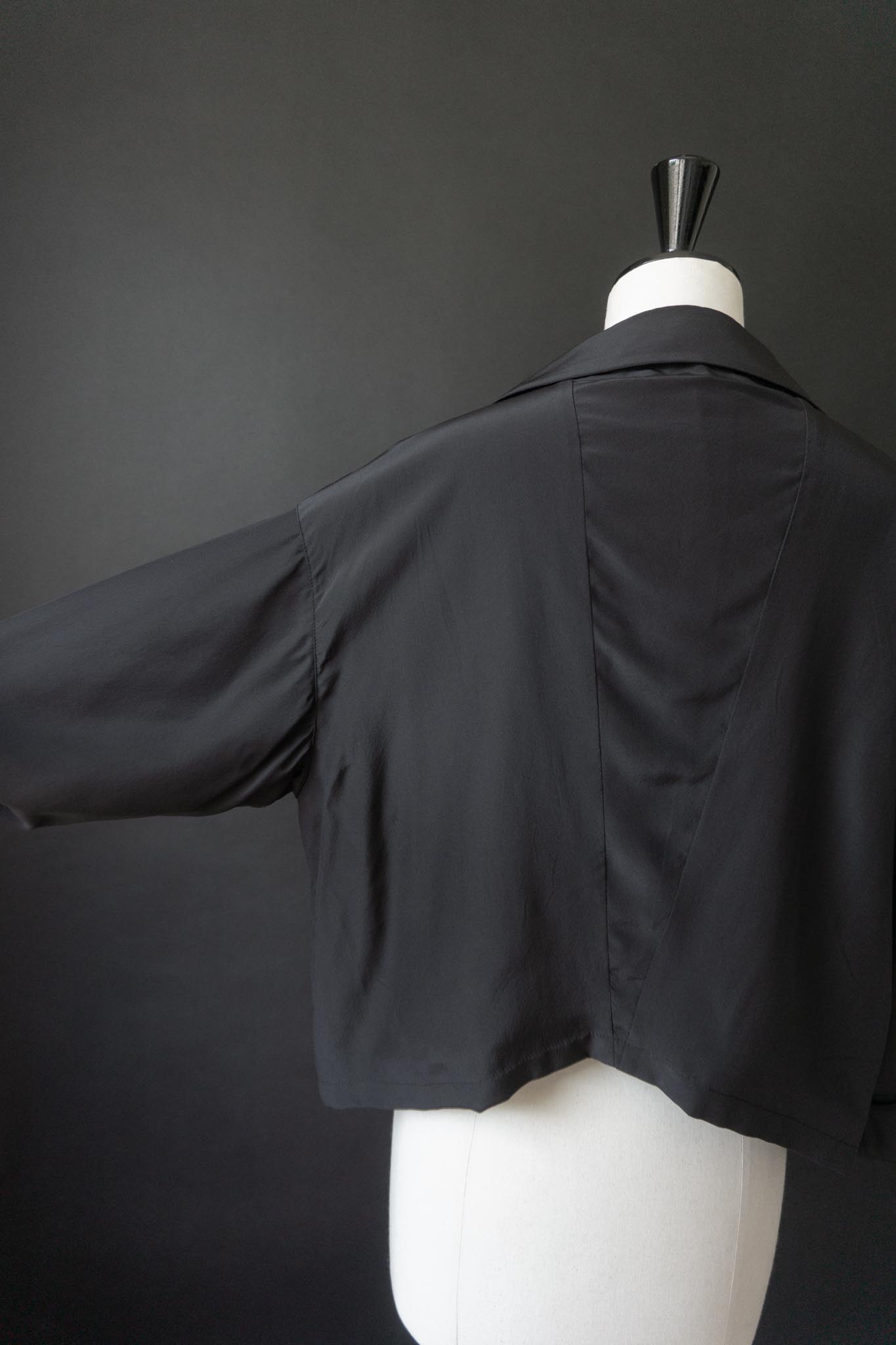 Vintage Prada Blusen Blazer aus reiner Seide, M–L