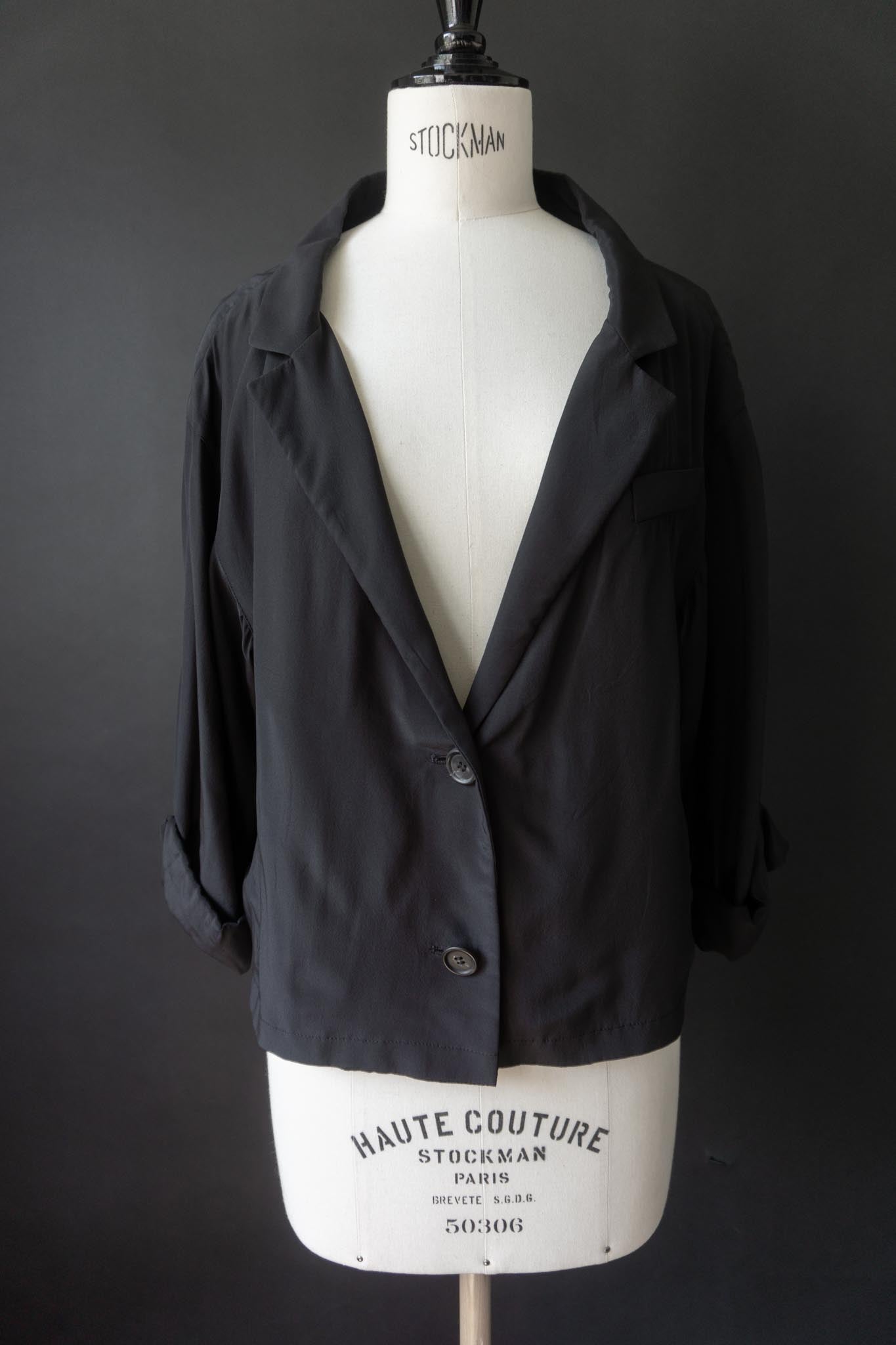Vintage Prada Blusen Blazer aus reiner Seide, M–L