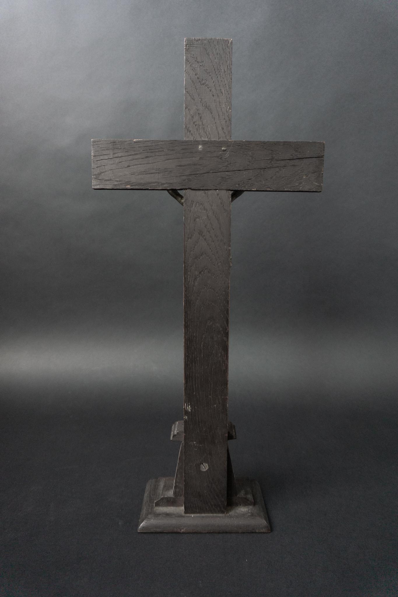 Vintage Standkruzifix aus Holz mit Metallkorpus