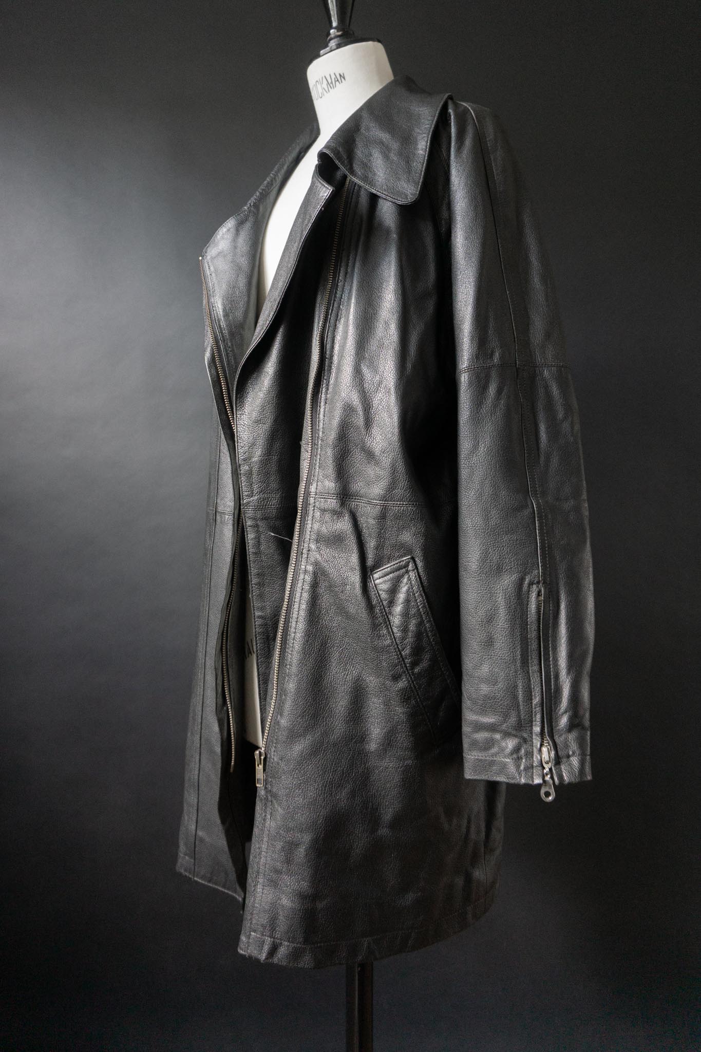 Vintage 90s Avantgarde Ledermantel, asymmetrisch, M–L