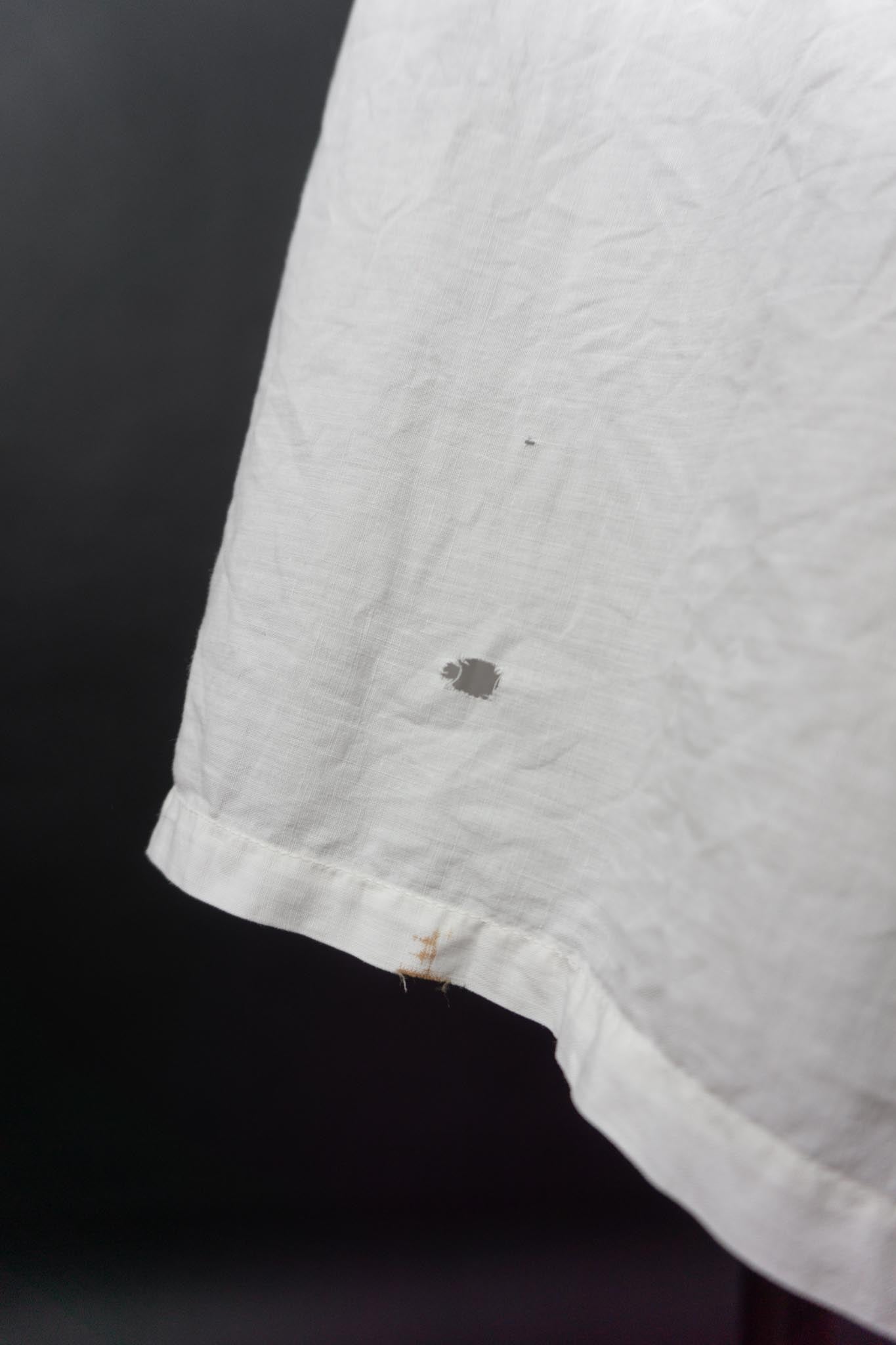 Antikes Leinenkleid mit Cape-Ärmeln und Spitze
