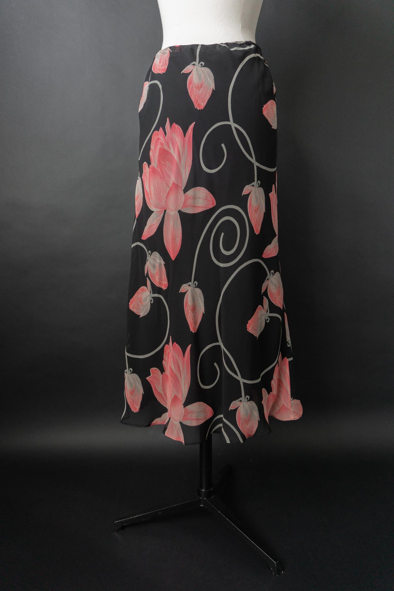 Vintage 90s Set: Rock & Top, Pure Silk, dark flowers, M–XL