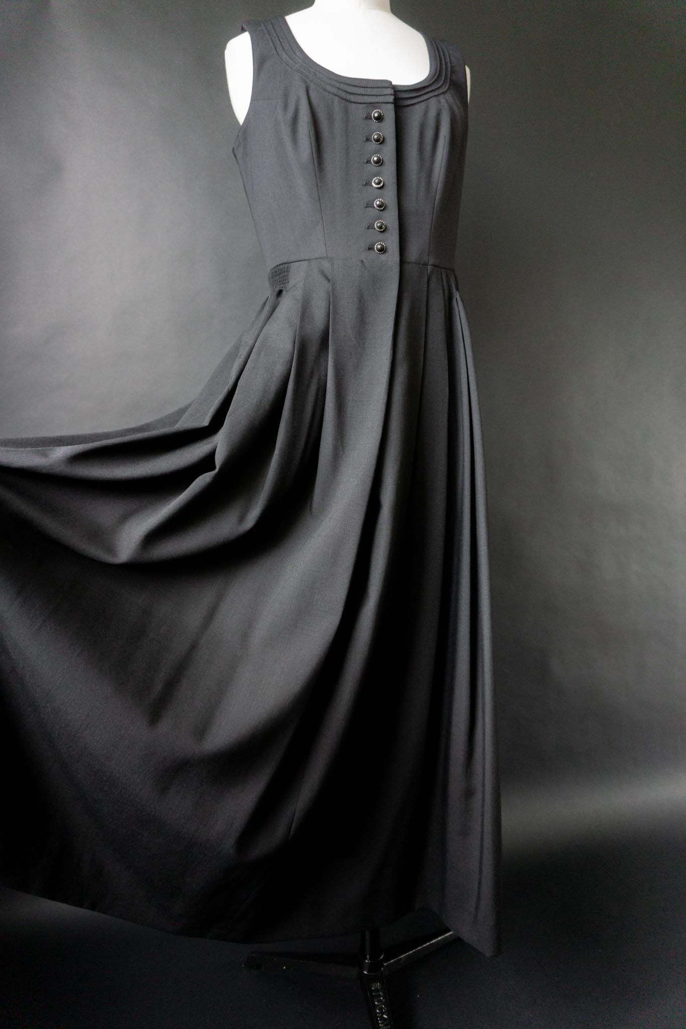 Vintage Vintage Dark Folklore Maxikleid in Schwarz mit weitem Rock, M–L