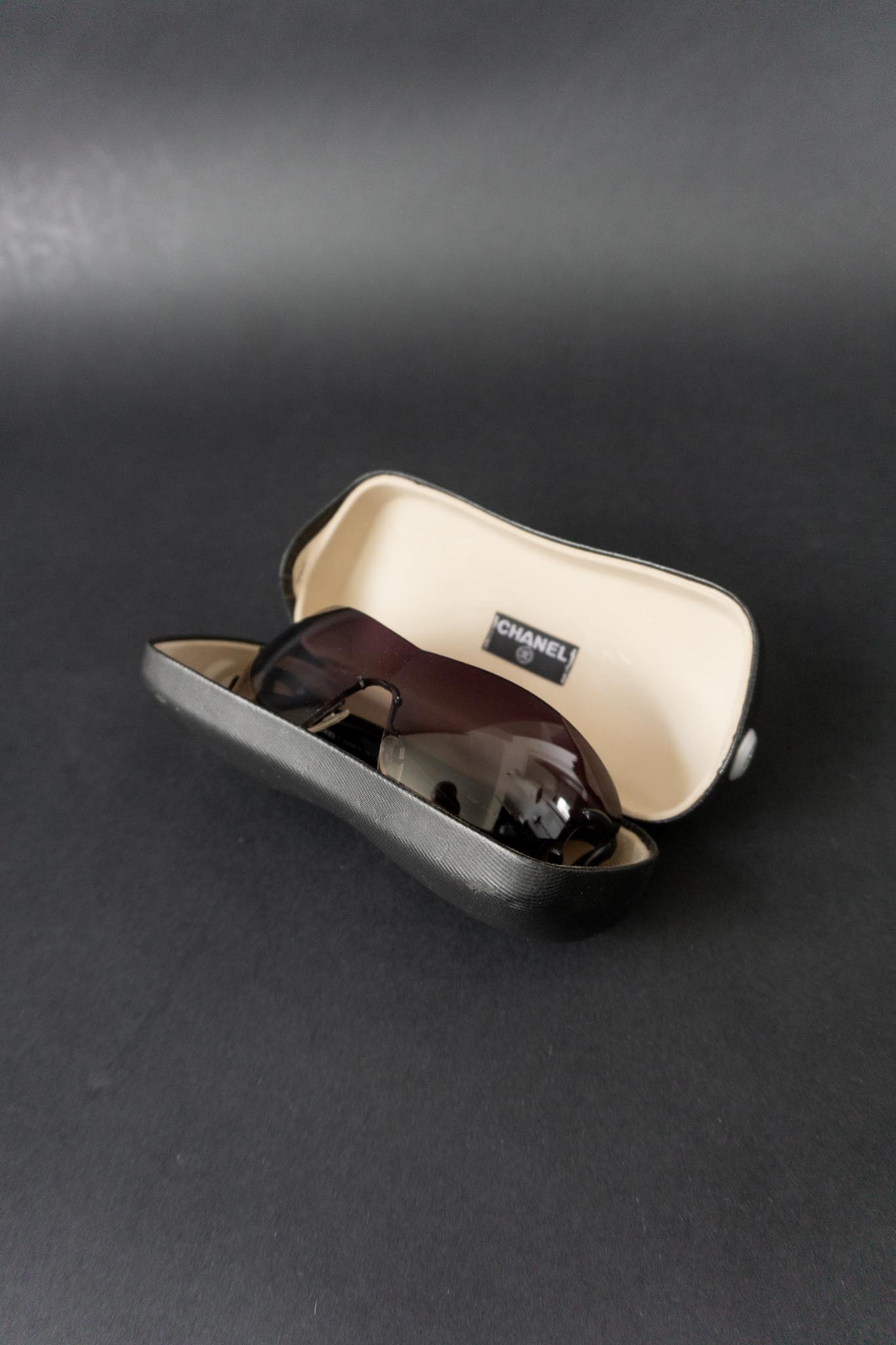 Vintage Chanel Shield Sonnenbrille Karl Lagerfeld Ära