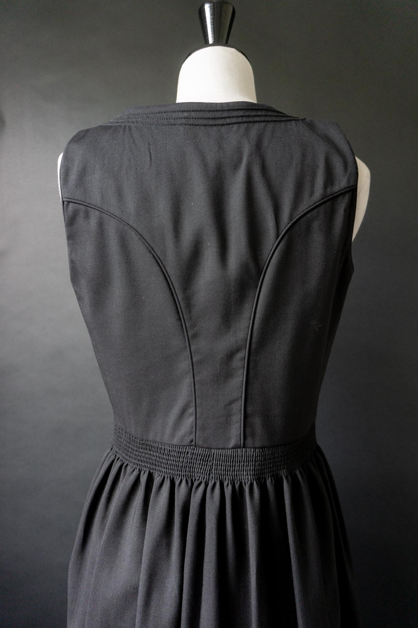 Vintage Vintage Dark Folklore Maxikleid in Schwarz mit weitem Rock, M–L