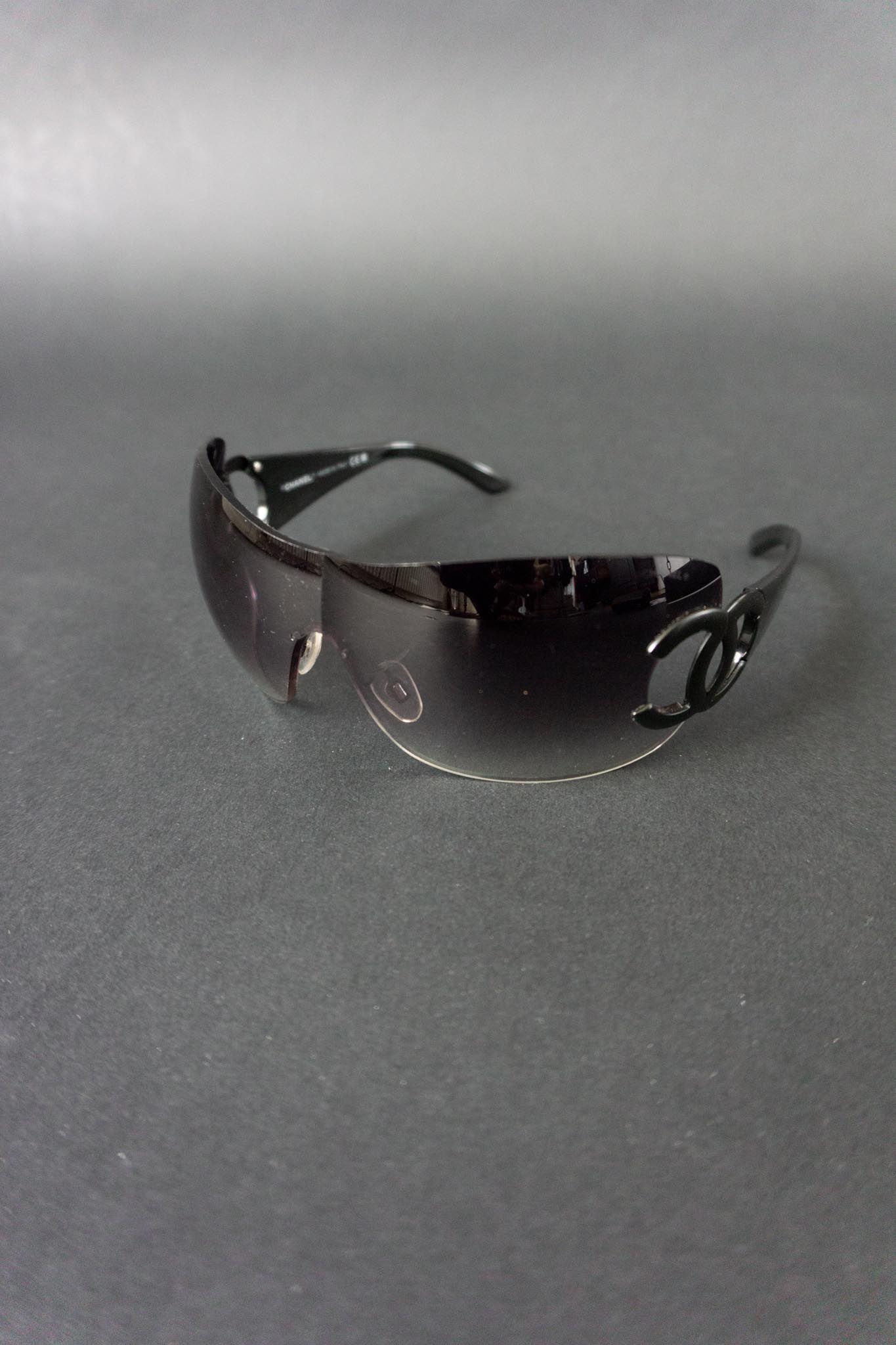 Vintage Chanel Shield Sonnenbrille Karl Lagerfeld Ära