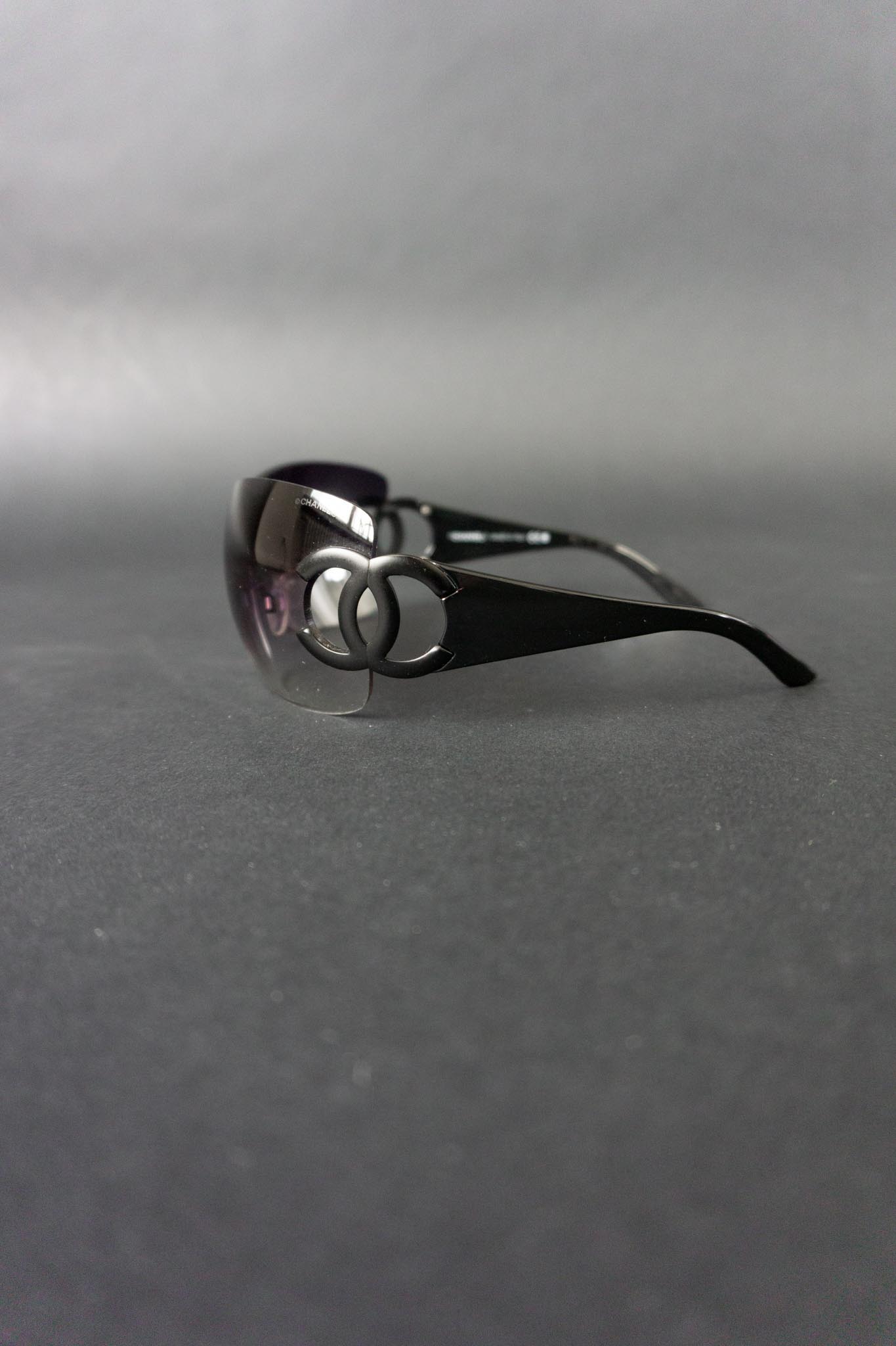 Vintage Chanel Shield Sonnenbrille Karl Lagerfeld Ära