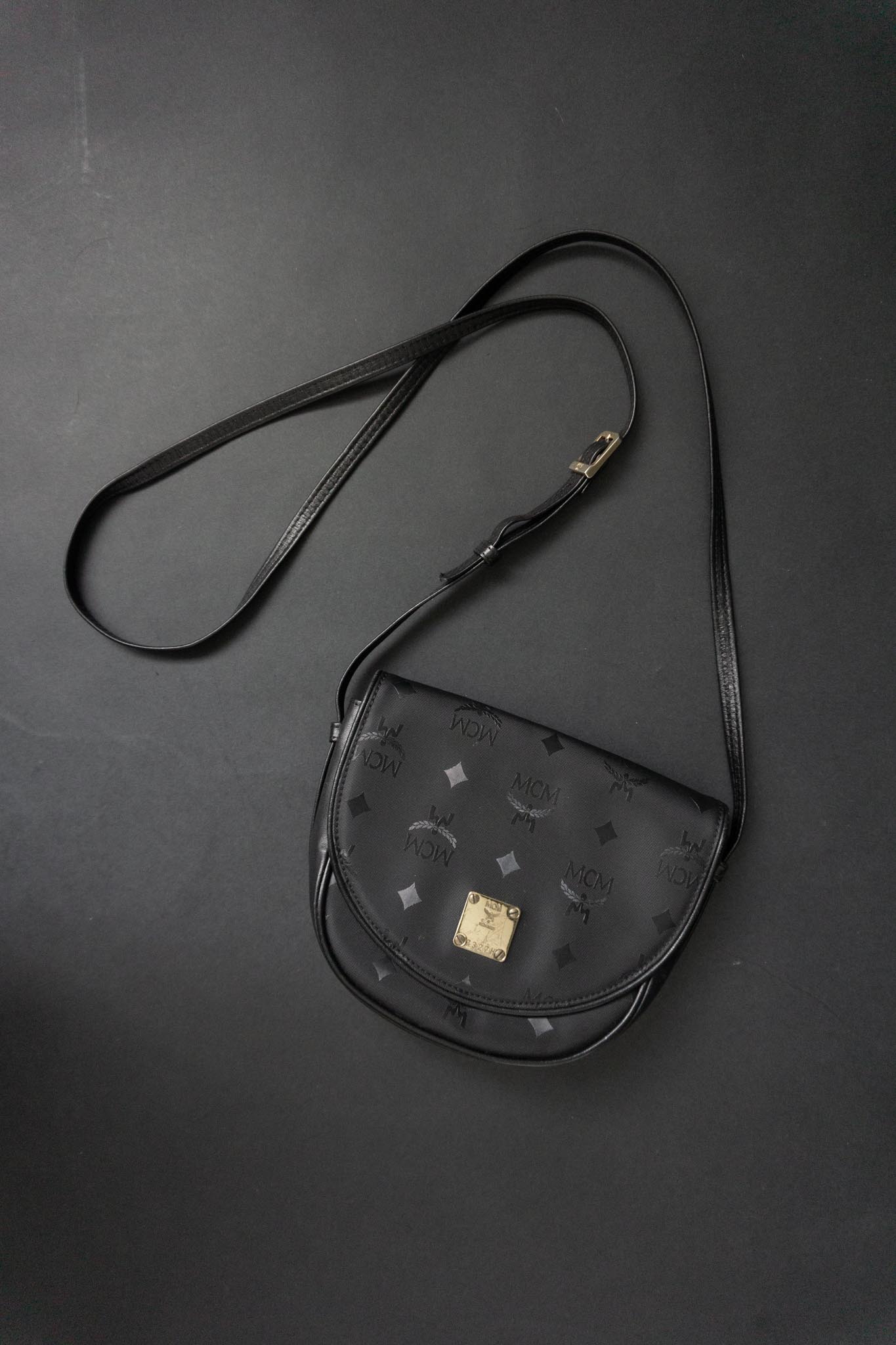 Vintage 80s MCM Crossbody Tasche Schwarz