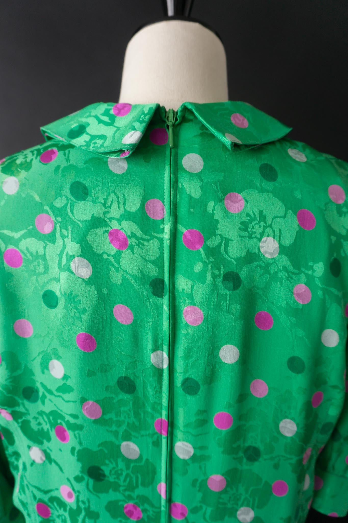 Vintage Louis Féraud 80s Jacquard Kleid mit Polka Dots, S–M