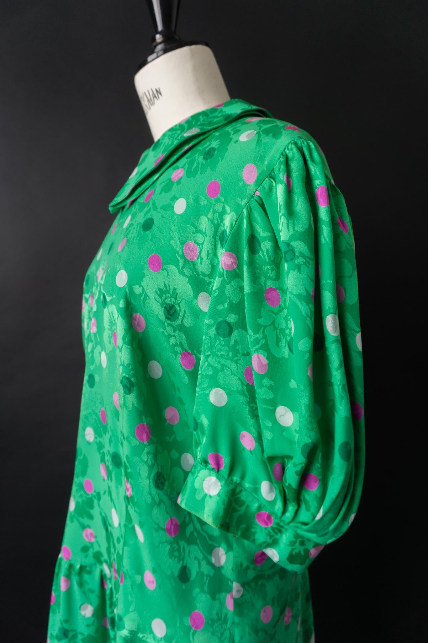 Vintage Louis Féraud 80s Jacquard Kleid mit Polka Dots, S–M