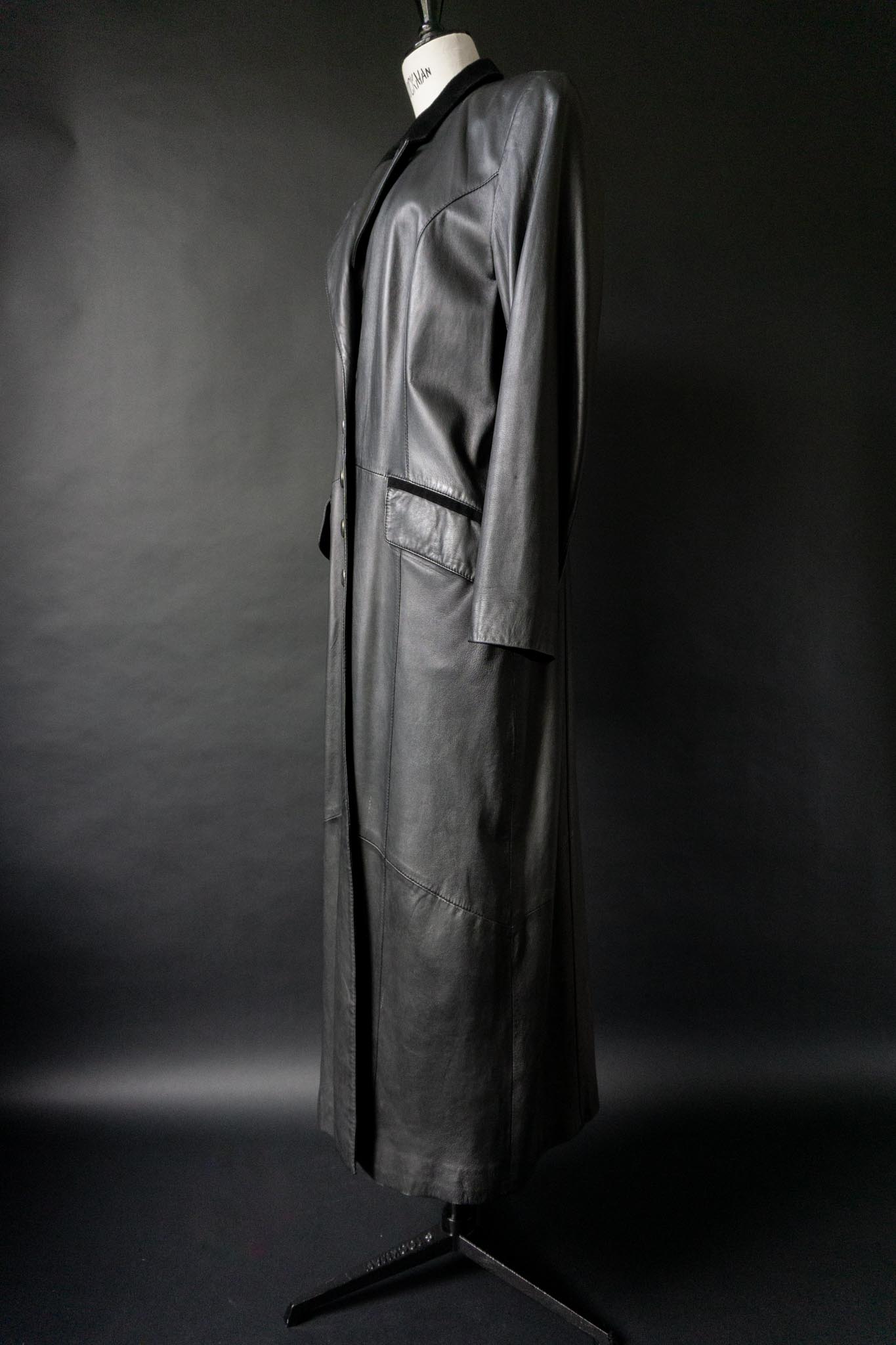 Vintage 90s Vampire Maxi Ledermantel, Velourslederdetails, S–M