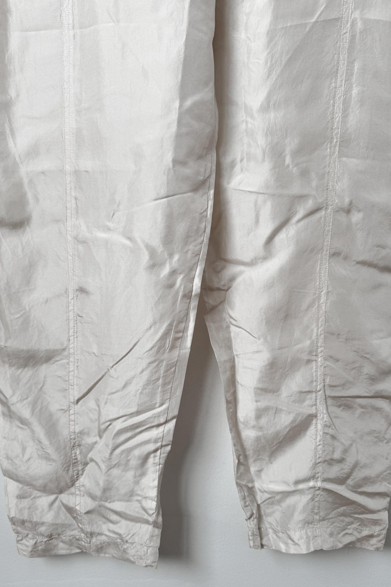 Vintage 80s Seiden Jumpsuit, Creme mit Taillengürtel, XS–S