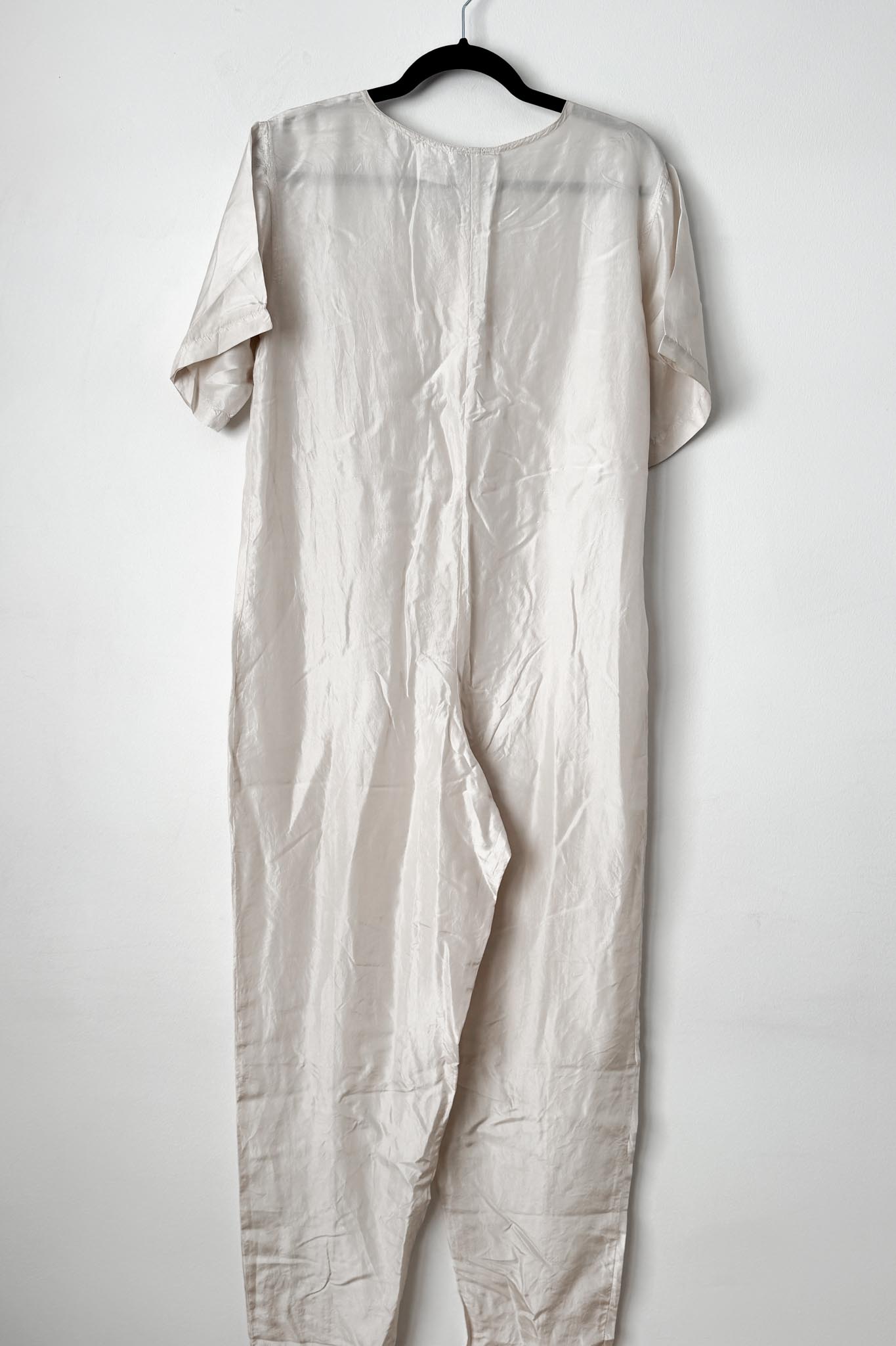 Vintage 80s Seiden Jumpsuit, Creme mit Taillengürtel, XS–S