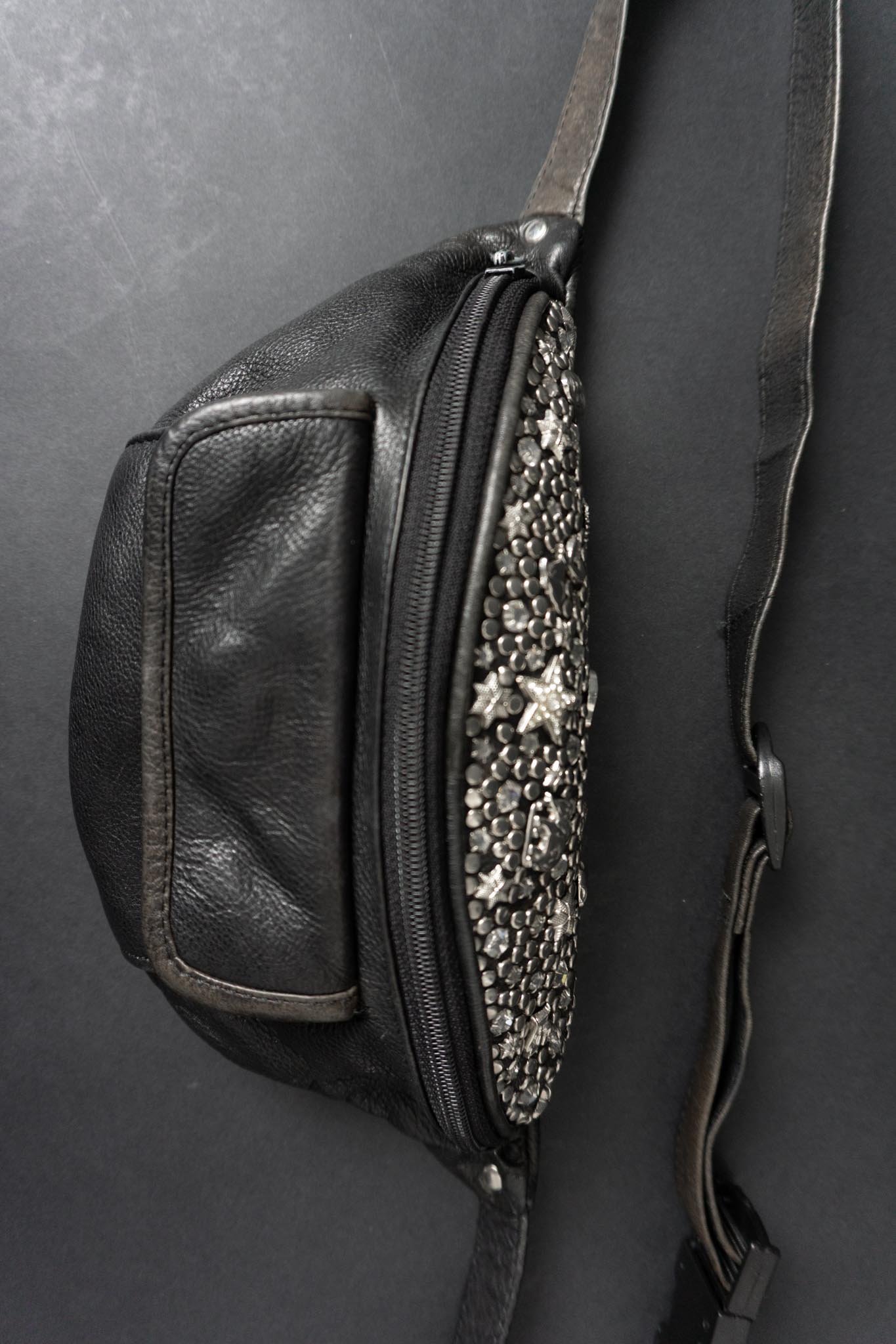 Vintage Kolster Bauchtasche aus Leder mit Nieten