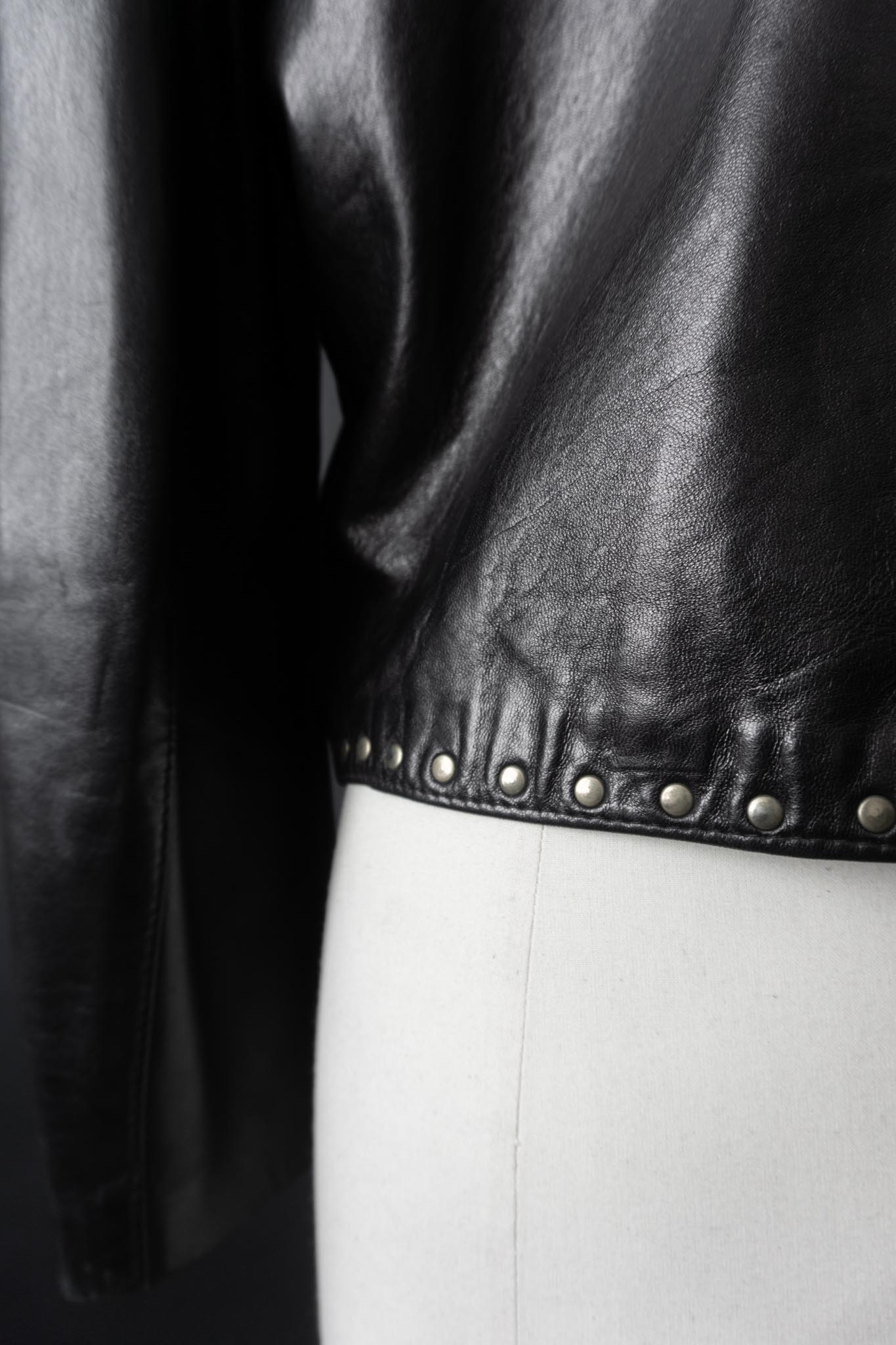 Vintage 80s Nieten Lederjacke, Cropped und boxy, S–M