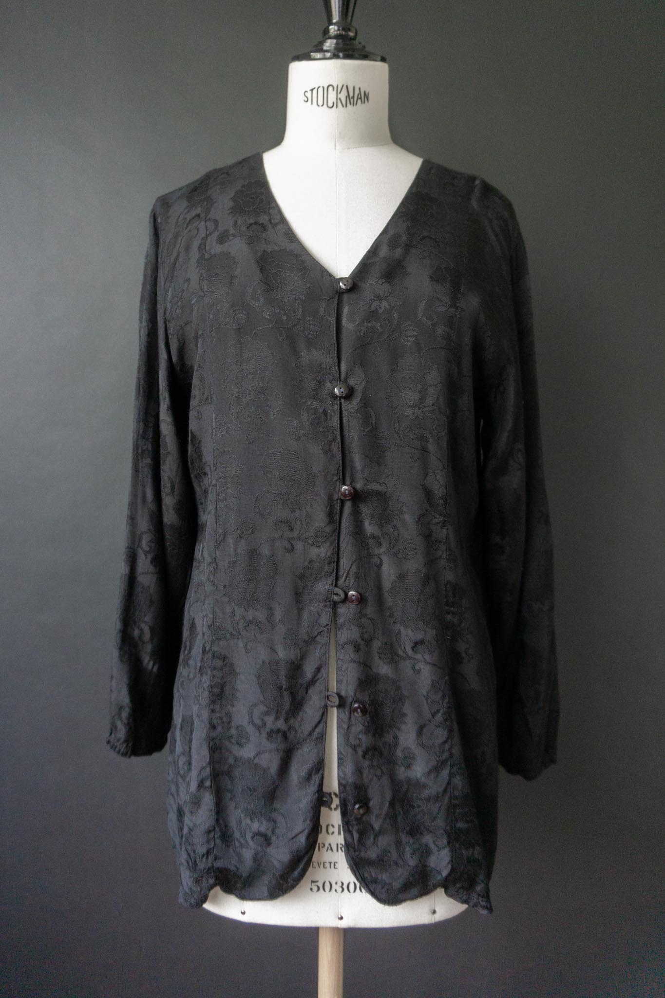 Vintage 80s Viskosebluse Schwarz mit floralem Jacquardmuster, S–M