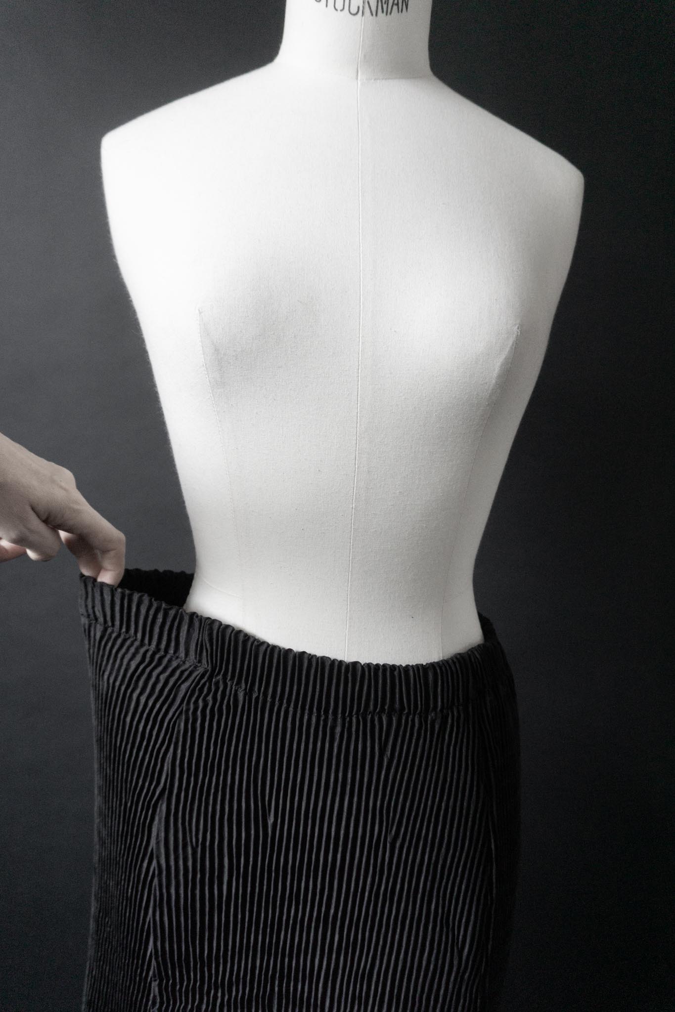 Vintage Plissé Rock mit asymmetrischen Rüschen, S–L