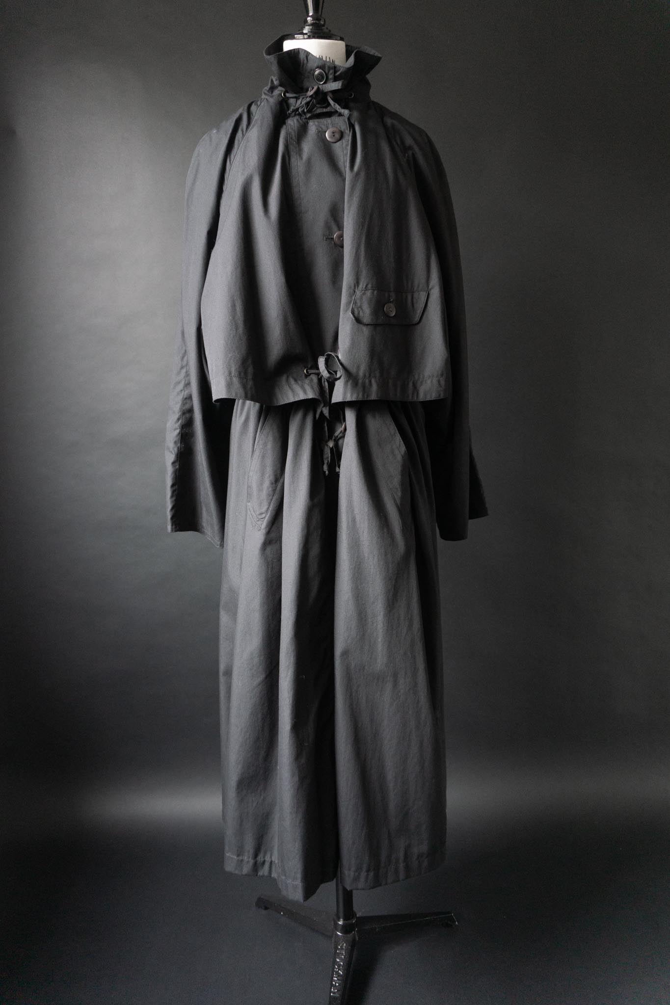Vintage 80s Trenchcoat in Schwarz mit Stehkragen, M–XL