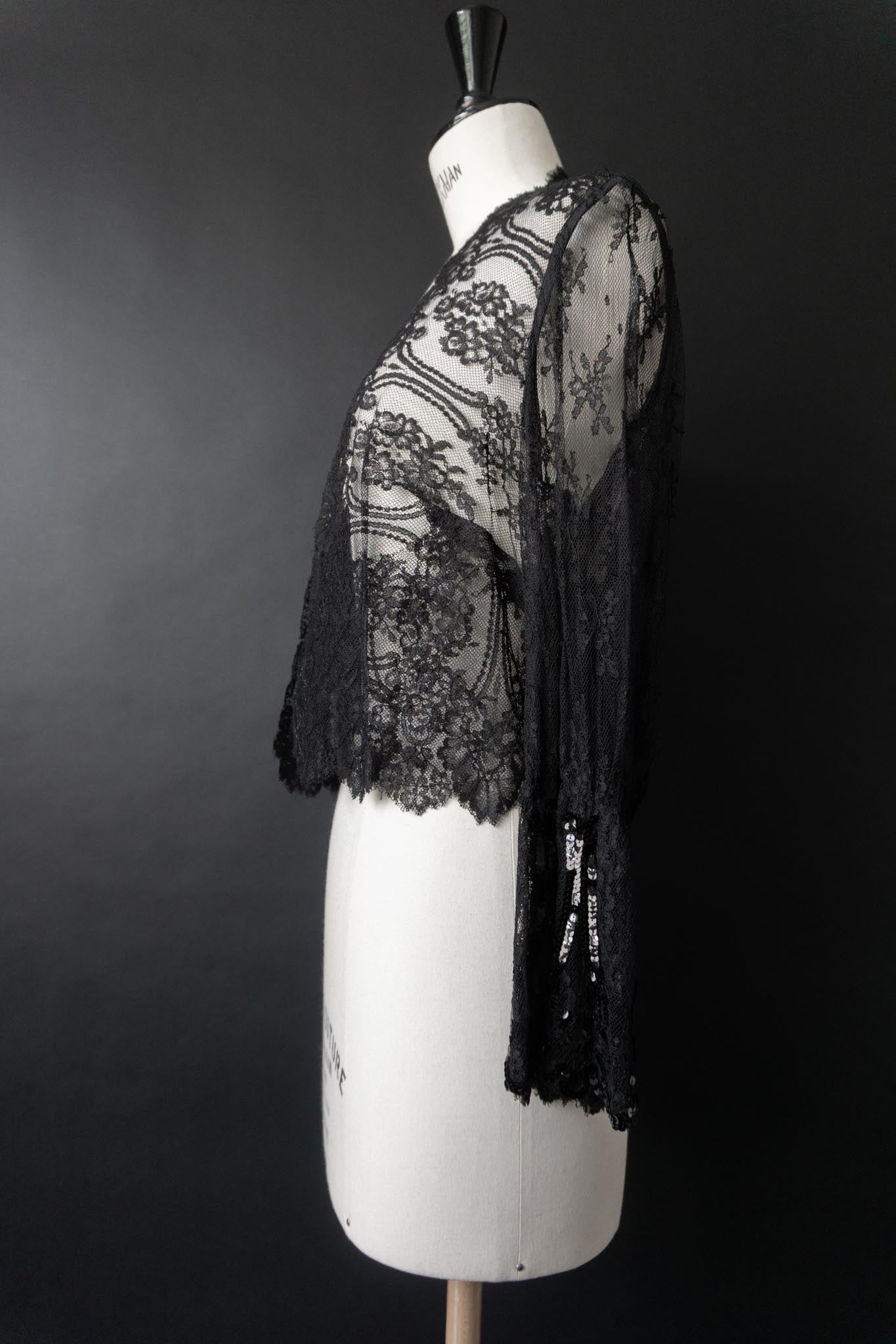 Vintage Spitzen-Bolero aus schwarzer Spitze mit Paillettenmanschetten, S–M