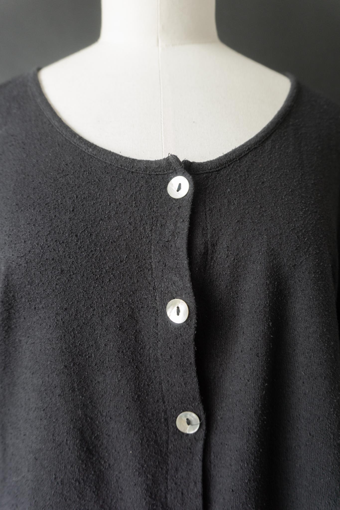 Vintage Seidentop mit Perlmuttknöpfen | Cottagecore trifft Minimalismus, M–L