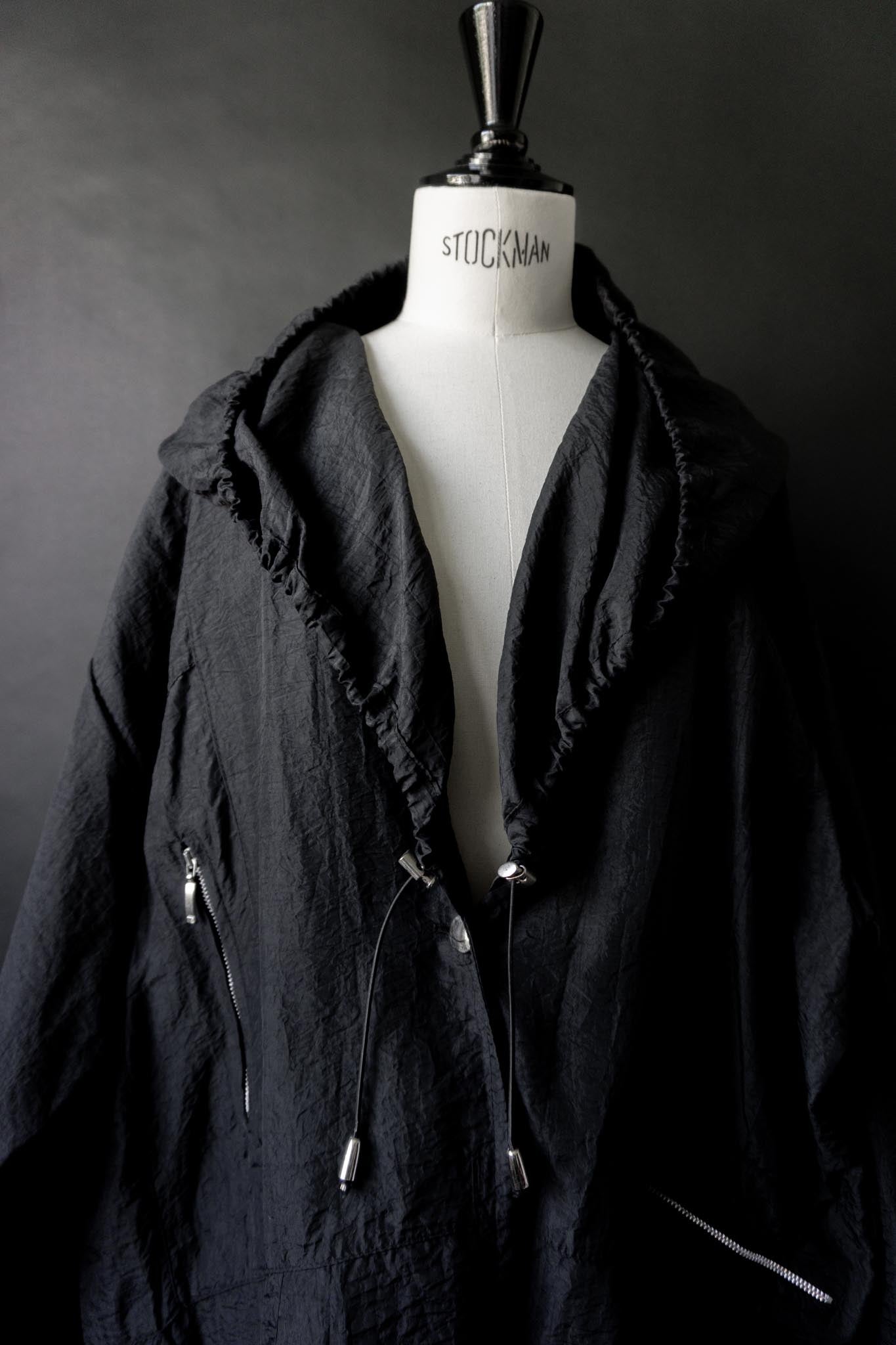 Vintage avantgarde Nylonjacke, Kapuze, L–XL