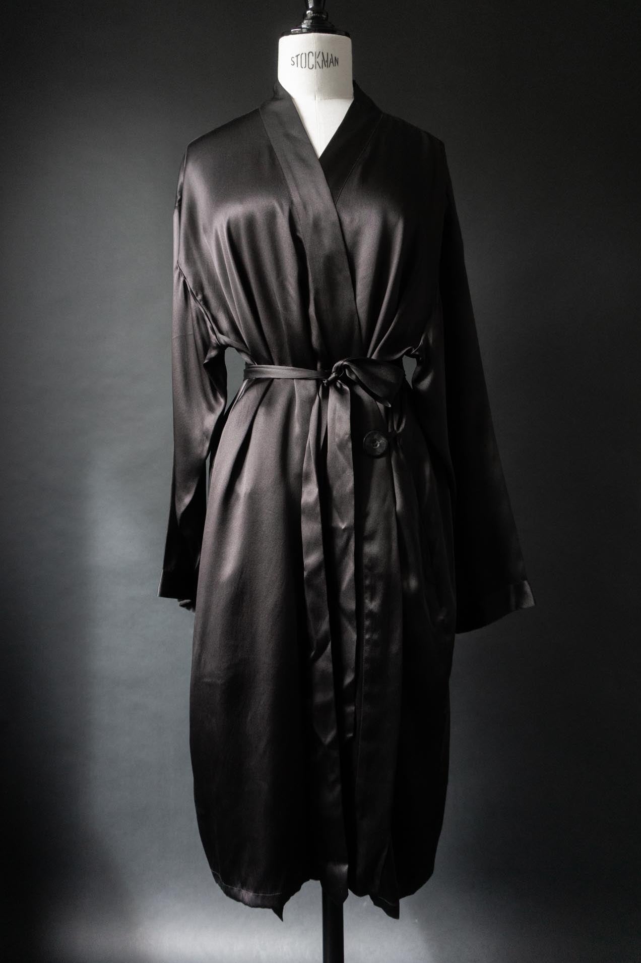 Vintage Kimono, schwarze Seide, M–L