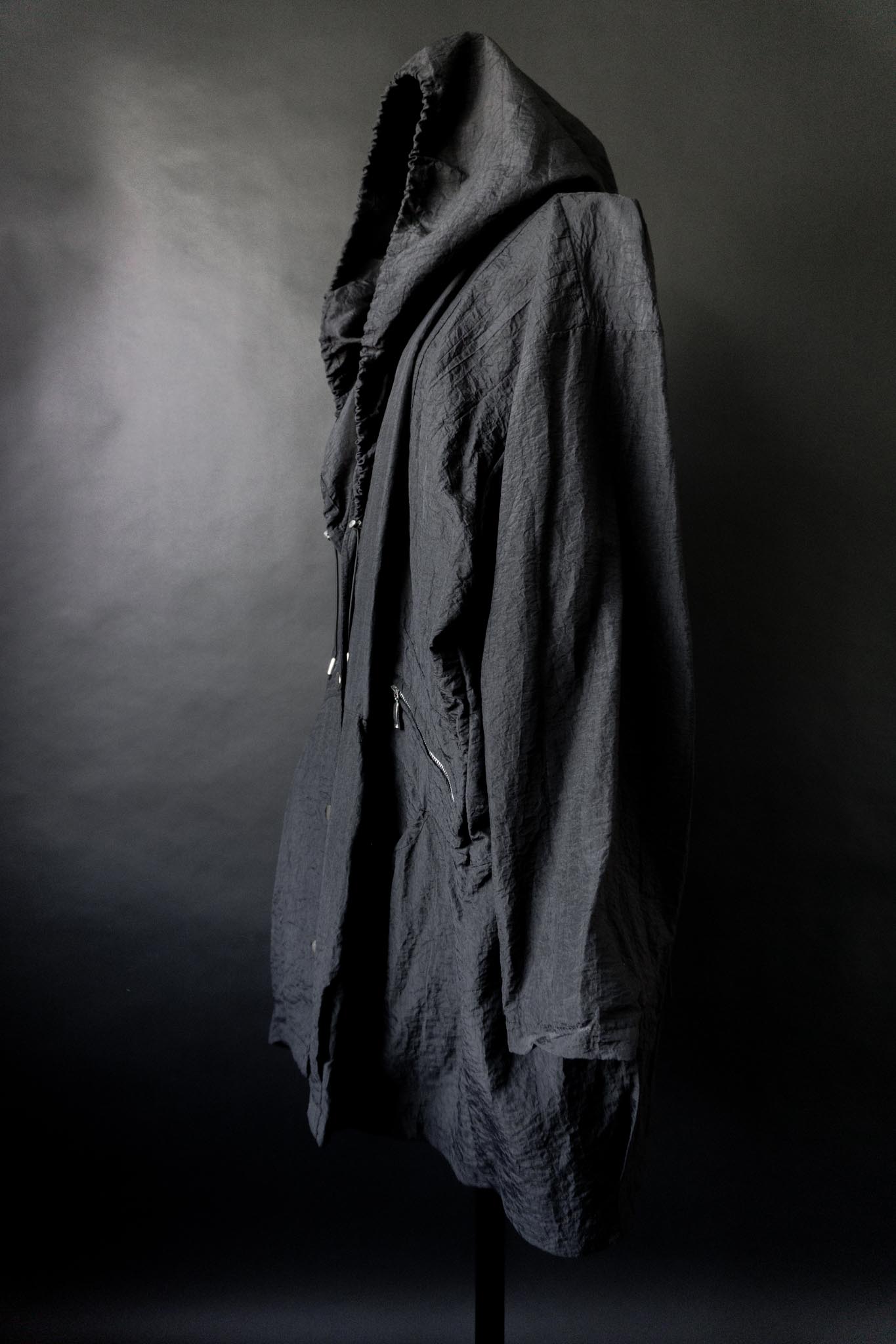 Vintage avantgarde Nylonjacke, Kapuze, L–XL