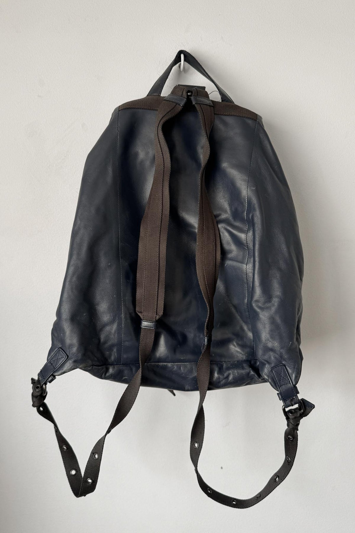 Vintage Bottega Veneta Lederrucksack in Dunkelblau mit Intrecciato-Details