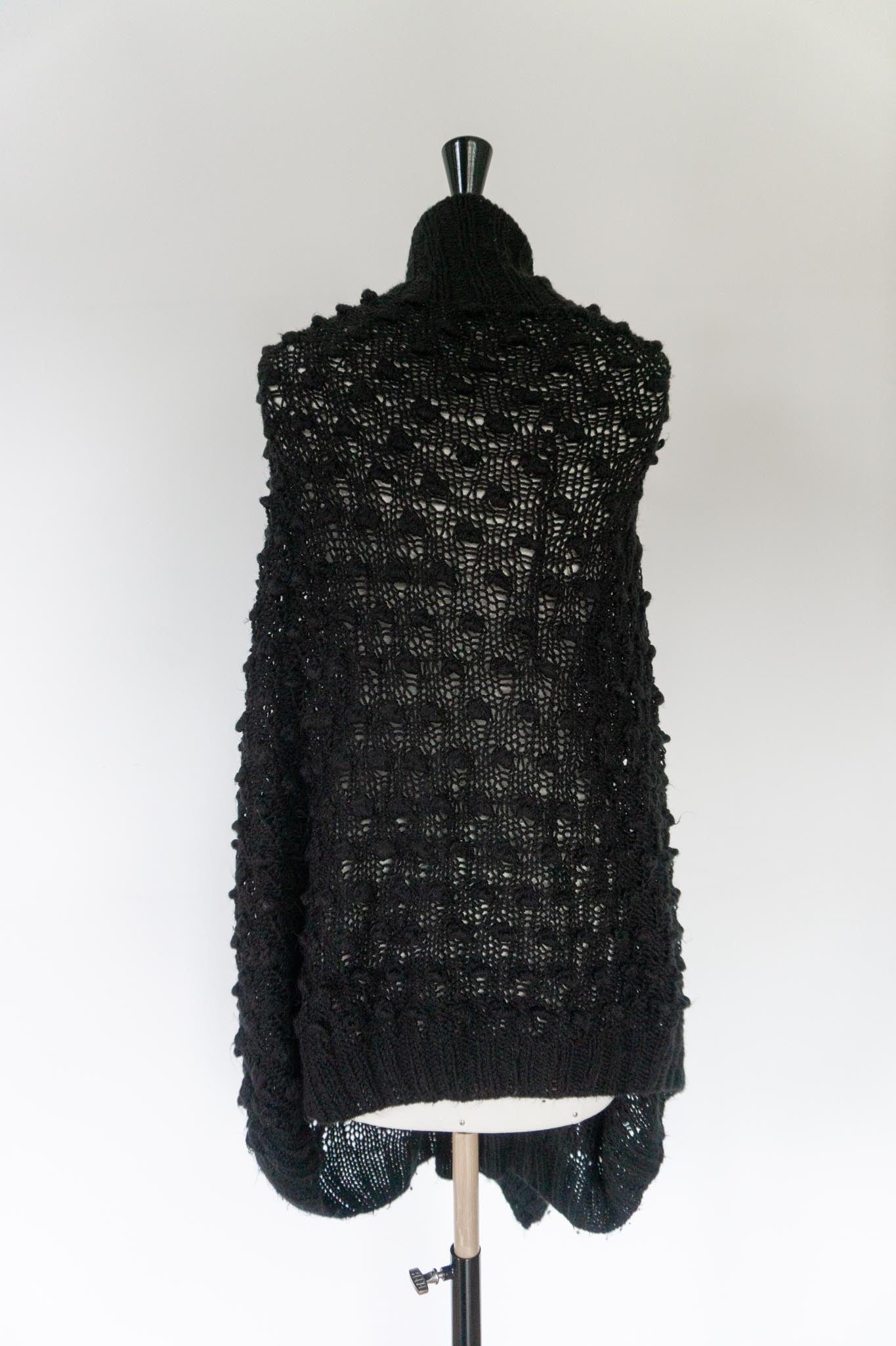 Handgestrickter Oversized Pullover mit Noppenstruktur in Schwarz, M–XXXL
