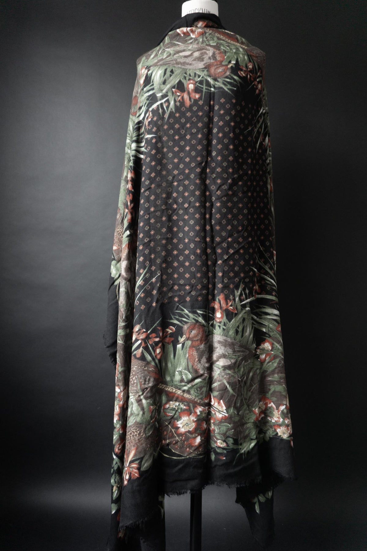 Vintage XXL Wolltuch mit botanischem Naturmotiv