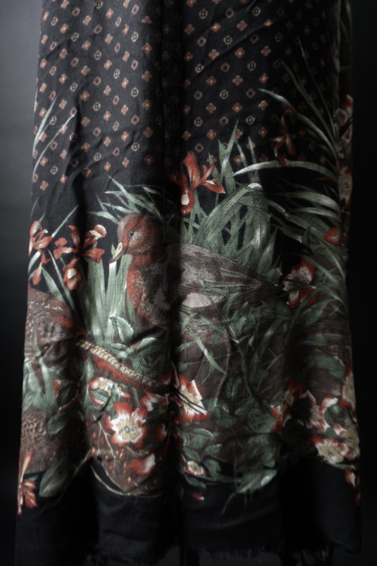 Vintage XXL Wolltuch mit botanischem Naturmotiv