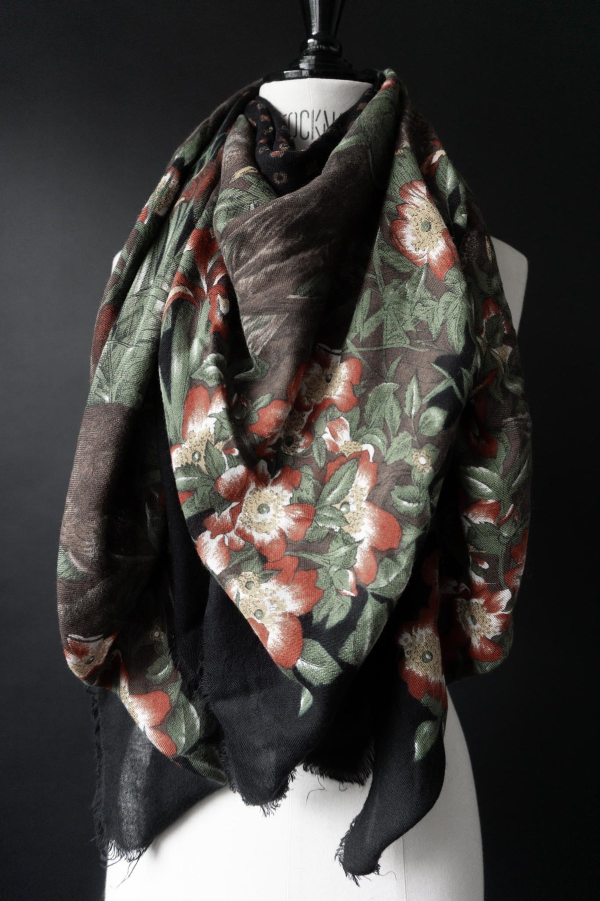 Vintage XXL Wolltuch mit botanischem Naturmotiv