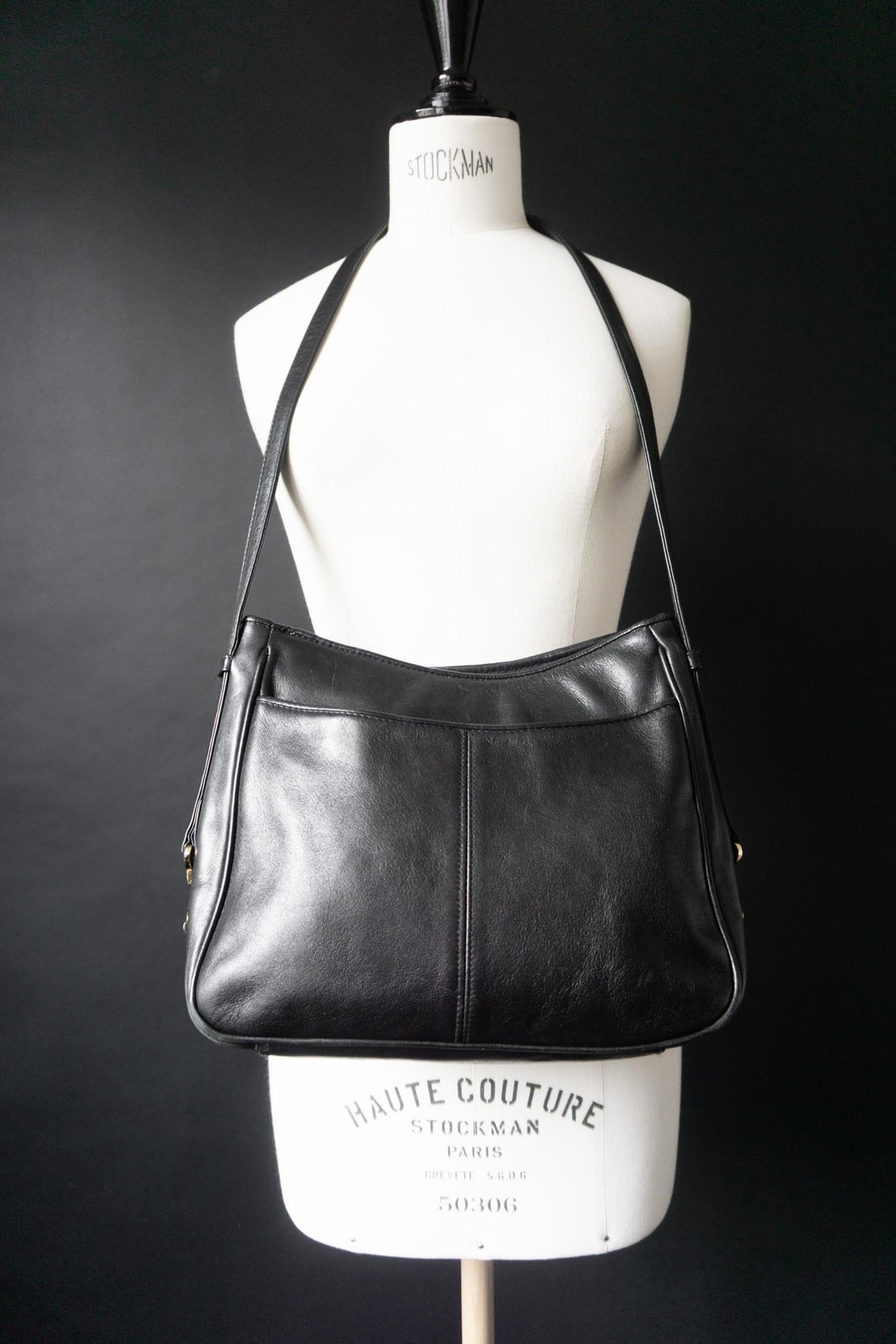Vintage Aigner Beuteltasche 90er Jahren | Black Leather Crossbody Bag